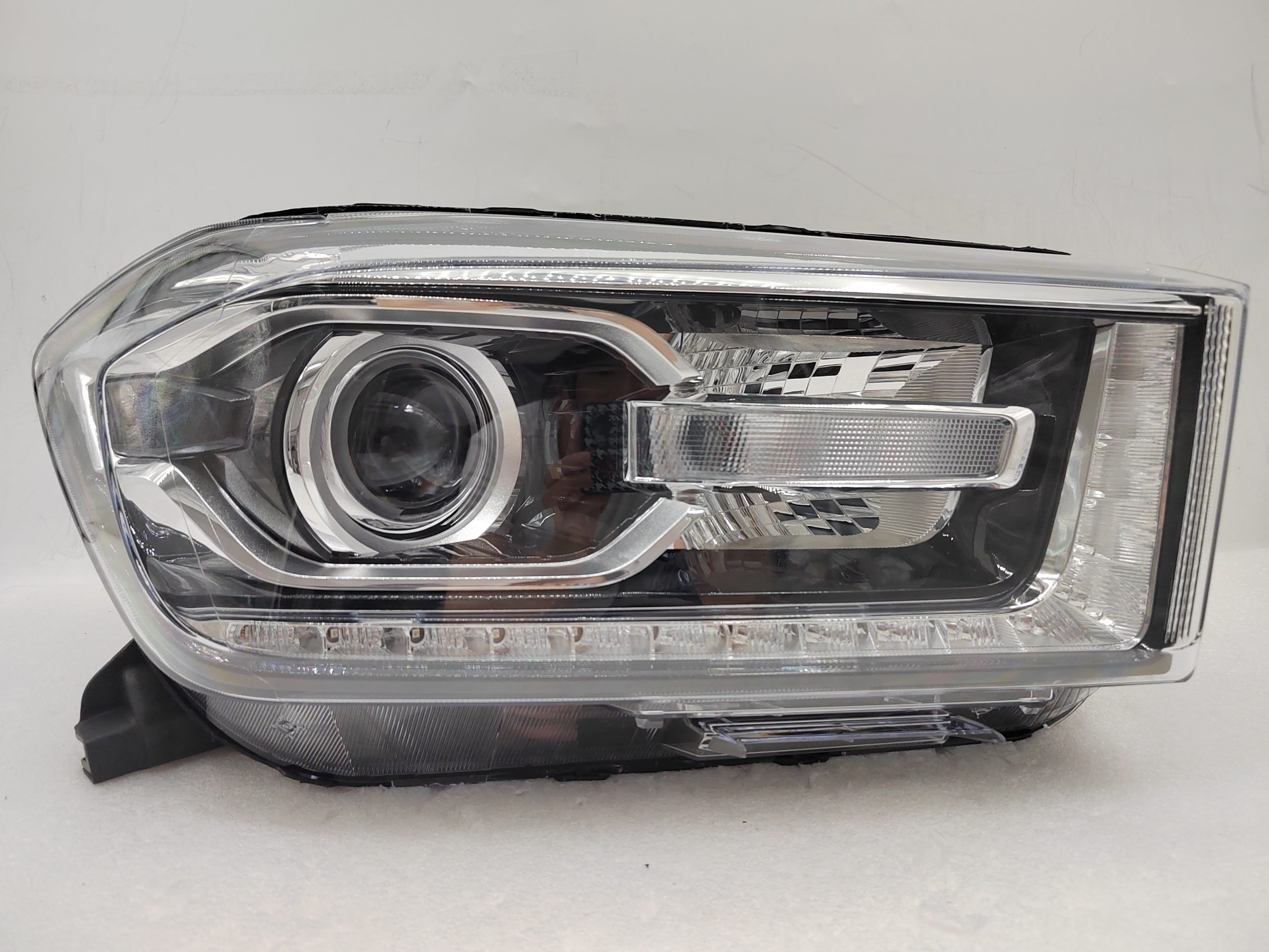MAXUS LDV T60 2017-2020 LED R.H.S HEADLIGHT ASSEMBLY