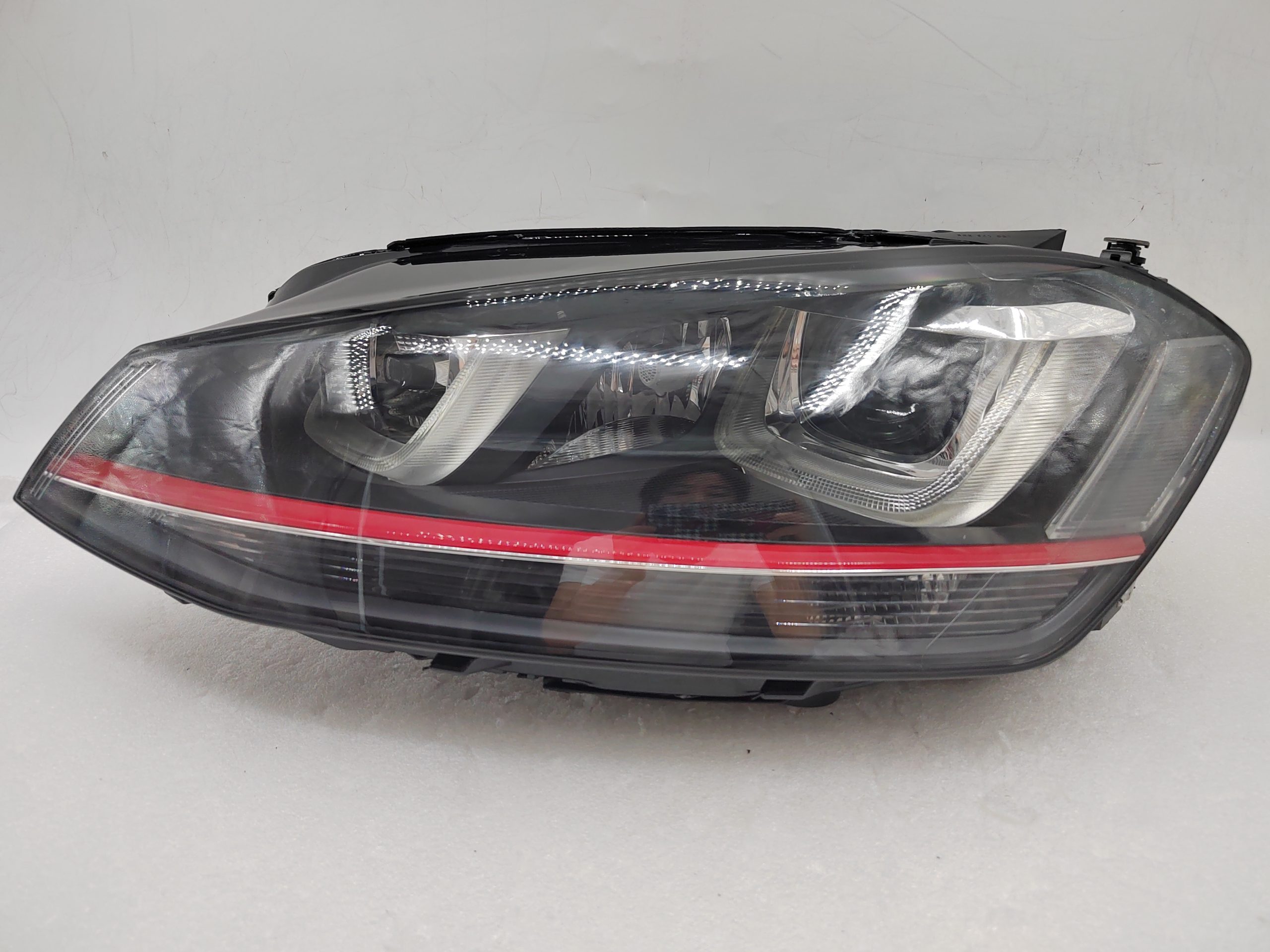 VOLKSWAGEN GOLF 2017-2019 XENON L.H.S HEADLIGHT ASSEMBLY