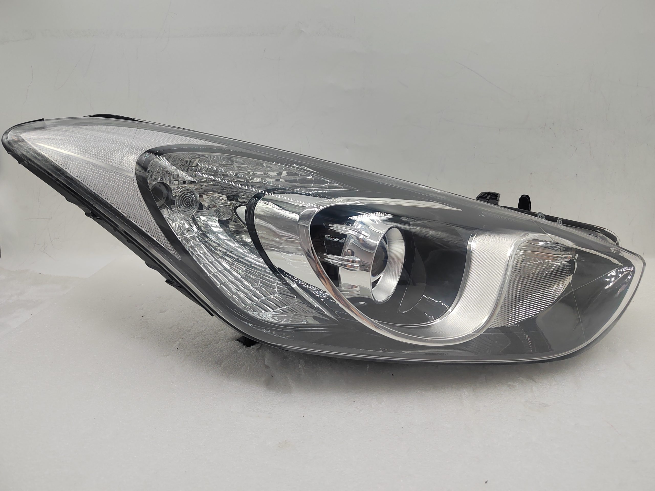 HYUNDAI I30 GD 2012-2016 XENON R.H.S HEADLIGHT ASSEMBLY