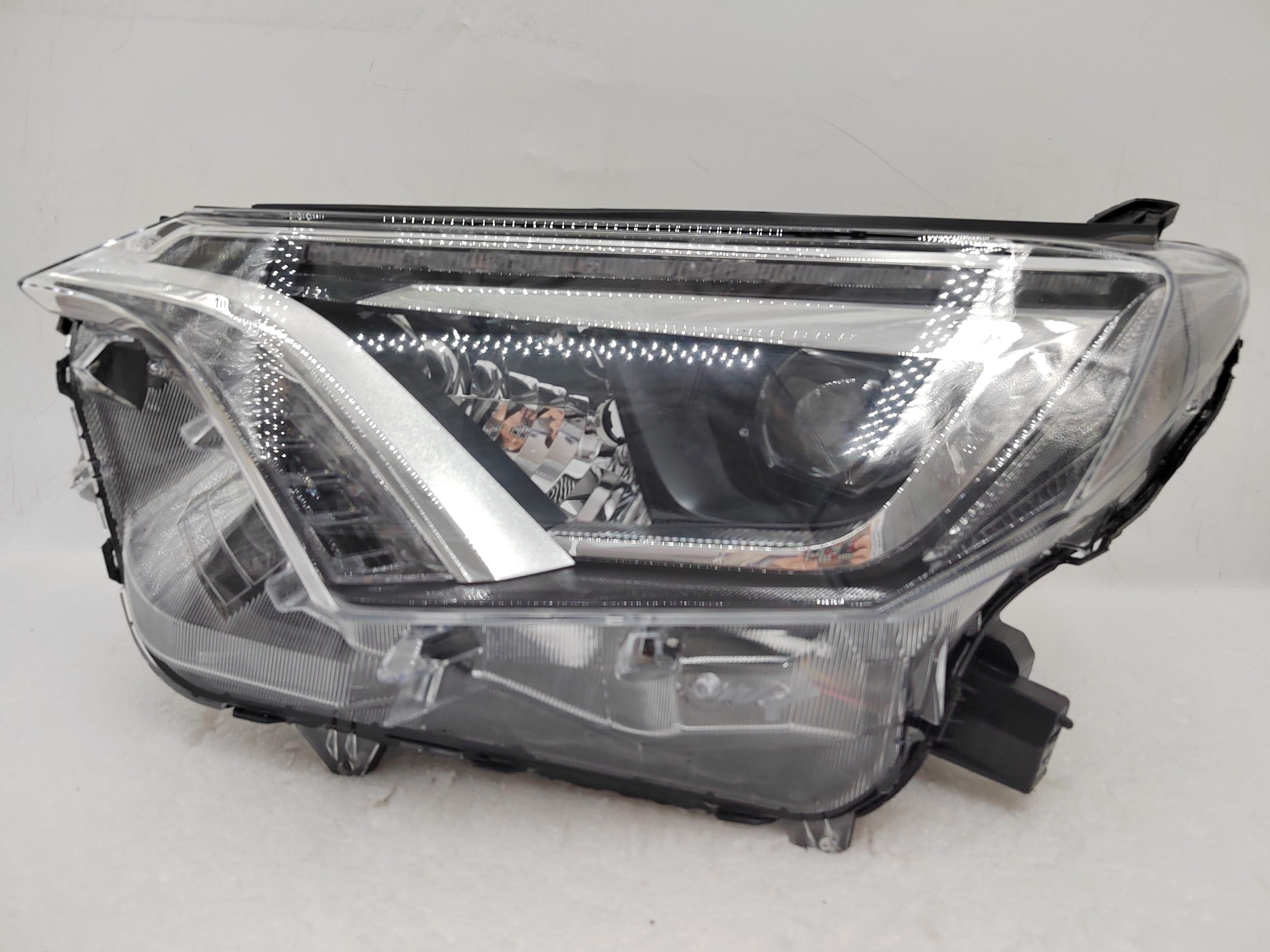 TOYOTA RAV4 4.5 XA40 2016-2018 LED L.H.S HEADLIGHT ASSEMBLY