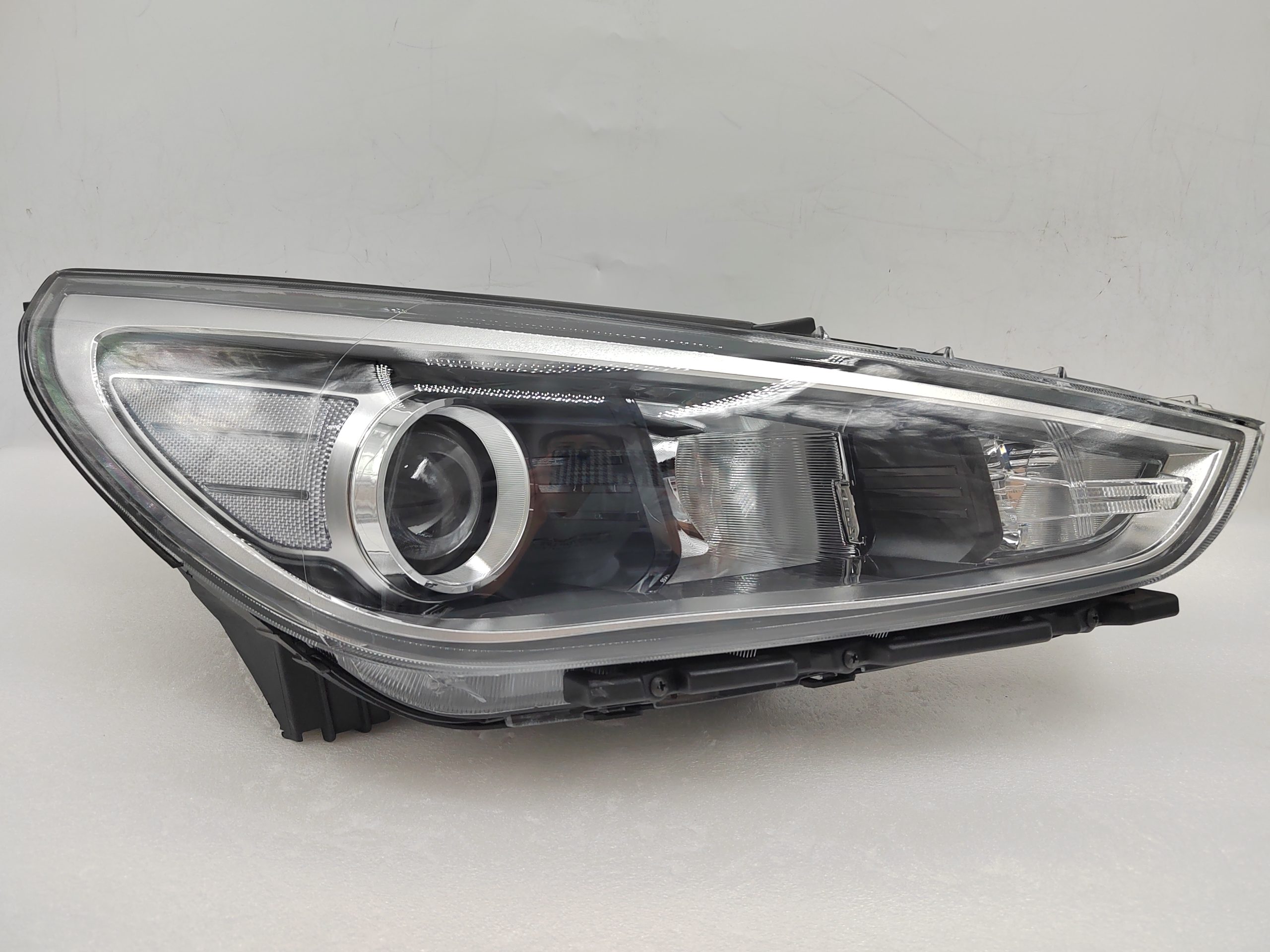 HYUNDAI I30 GO 2017-2019 HALOGEN R.H.S HEADLIGHT ASSEMBLY