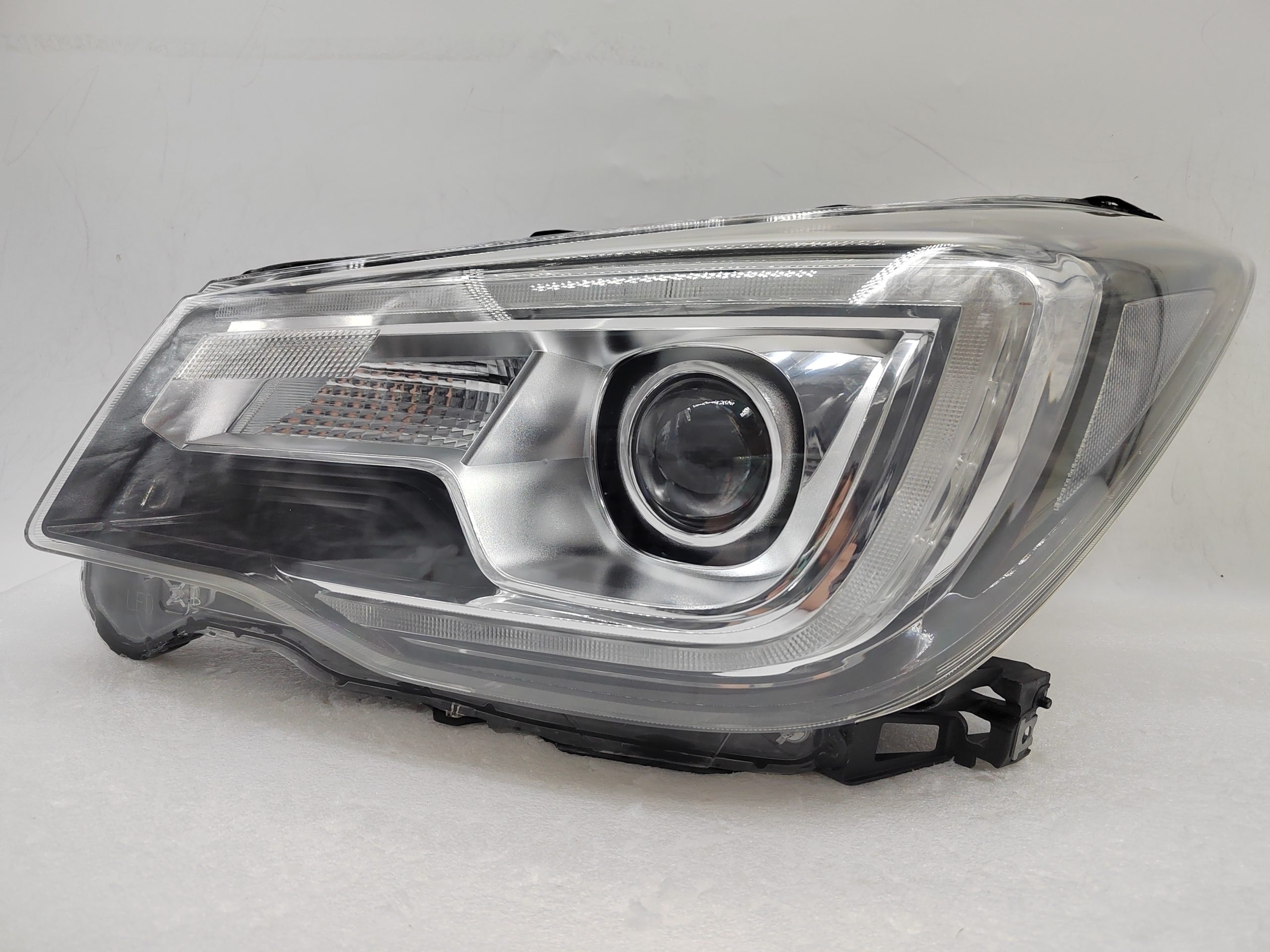 SUBARU FORESTER 2016-2018 LED L.H.S HEADLIGHT ASSEMBLY