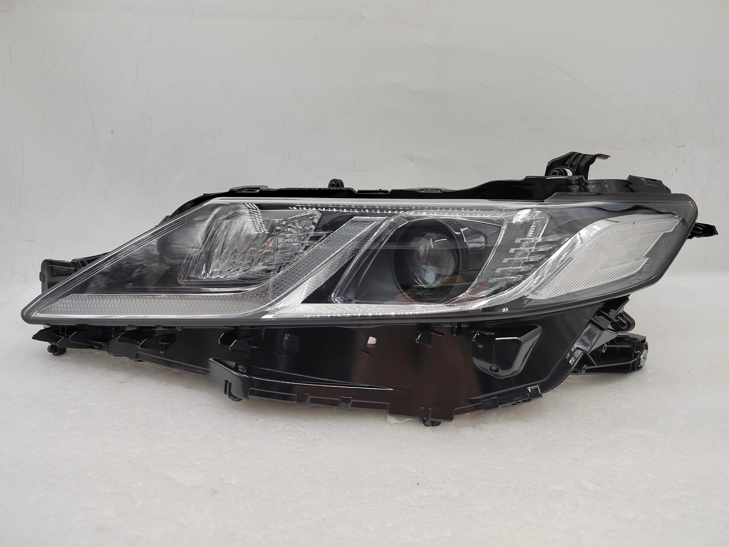 TOYOTA CAMRY ACV70 2018-2022 LED L.H.S HEADLIGHT ASSEMBLY