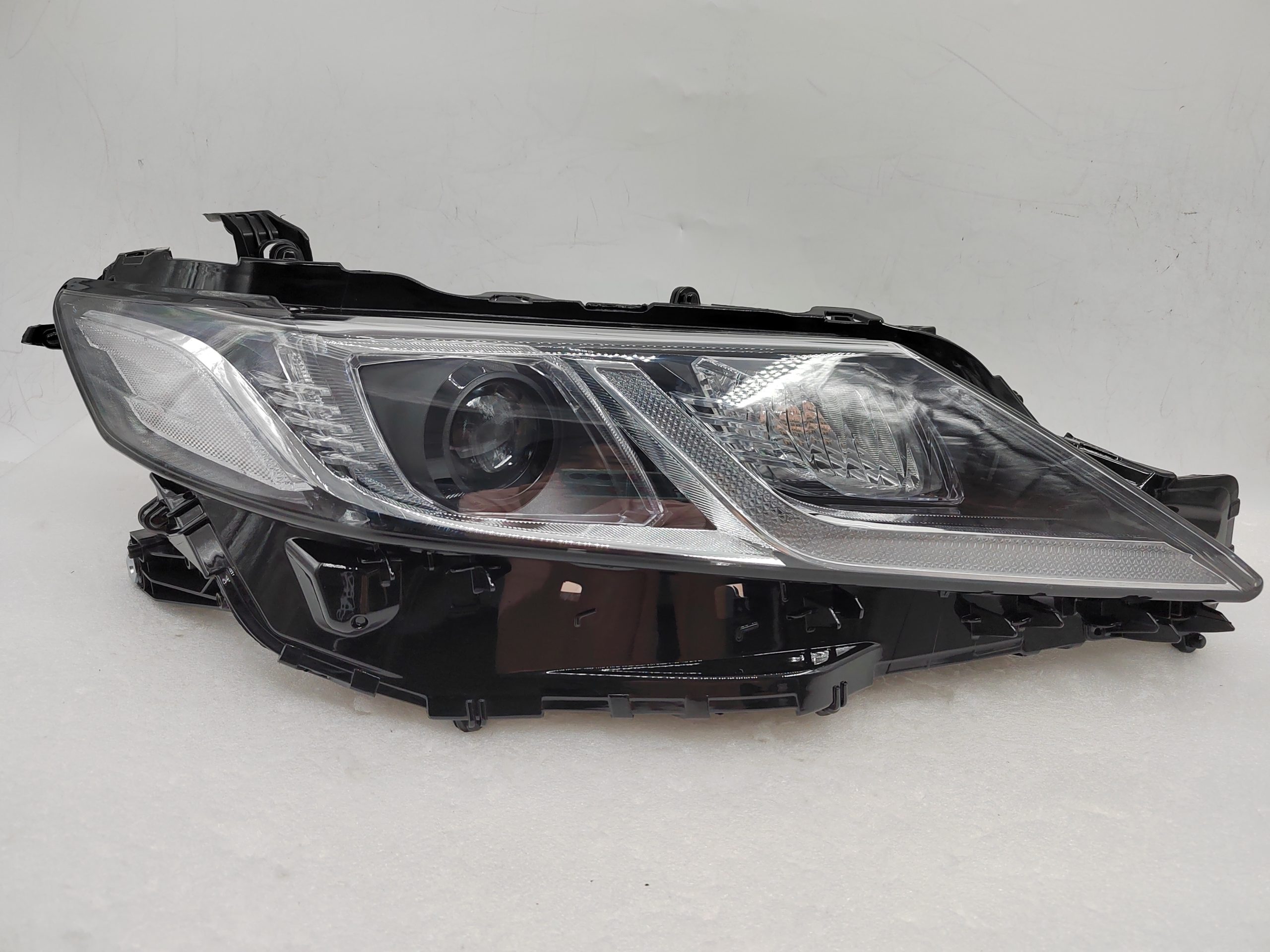 TOYOTA CAMRY ACV70 2018-2022 LED R.H.S HEADLIGHT ASSEMBLY