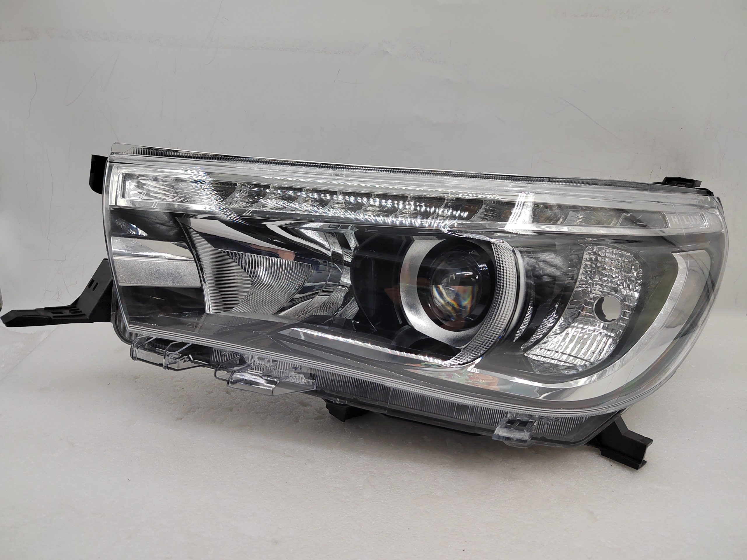 TOYOTA HILUX REVO 2015-2019 LED L.H.S HEADLIGHT ASSEMBLY