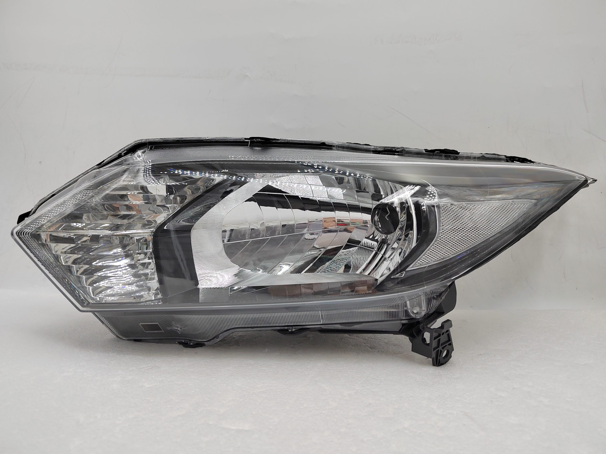 HONDA HR-V 2015-2018 HALOGEN L.H.S HEADLIGHT ASSEMBLY