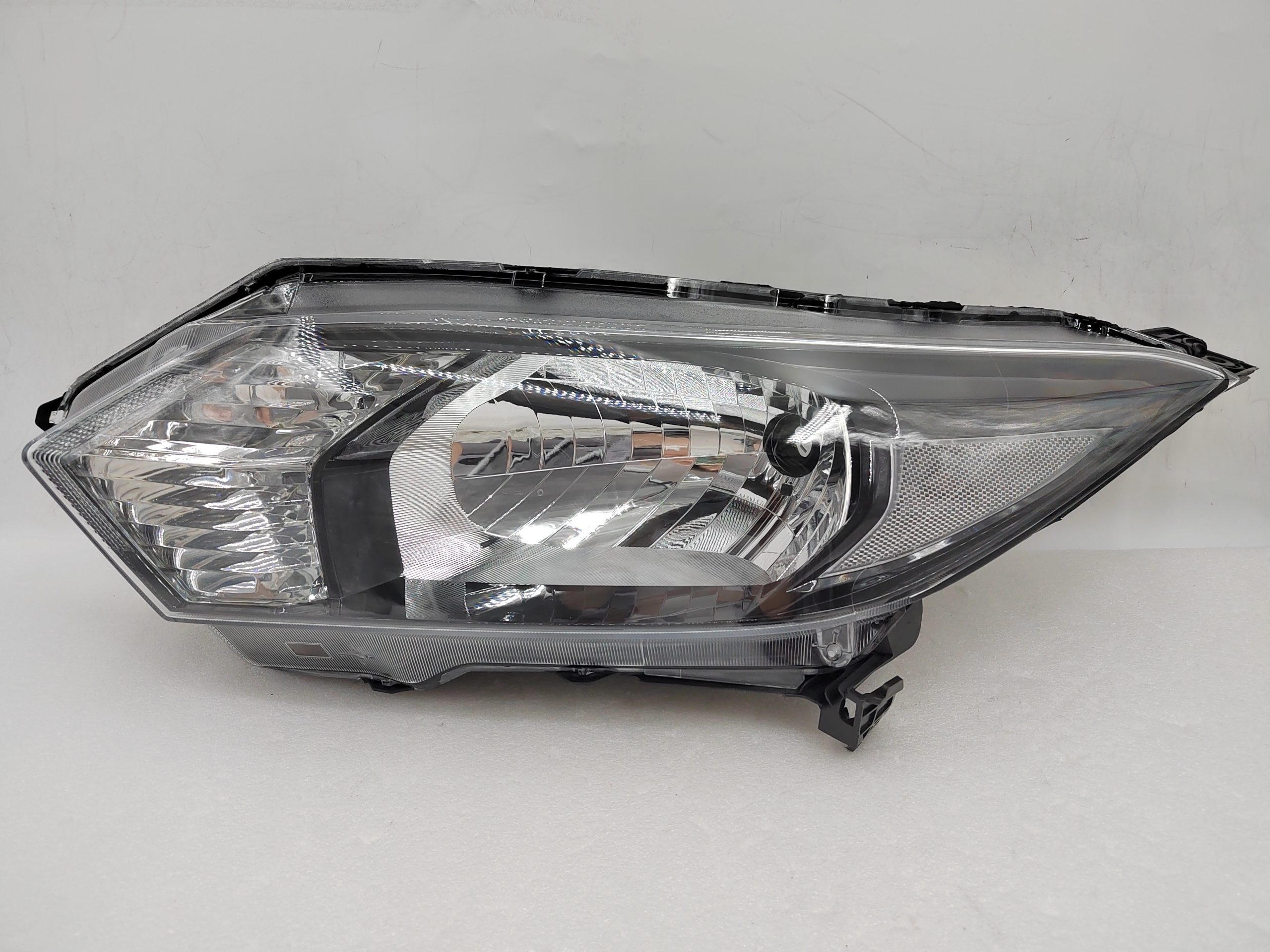 HONDA HR-V 2015-2018 HALOGEN L.H.S HEADLIGHT ASSEMBLY