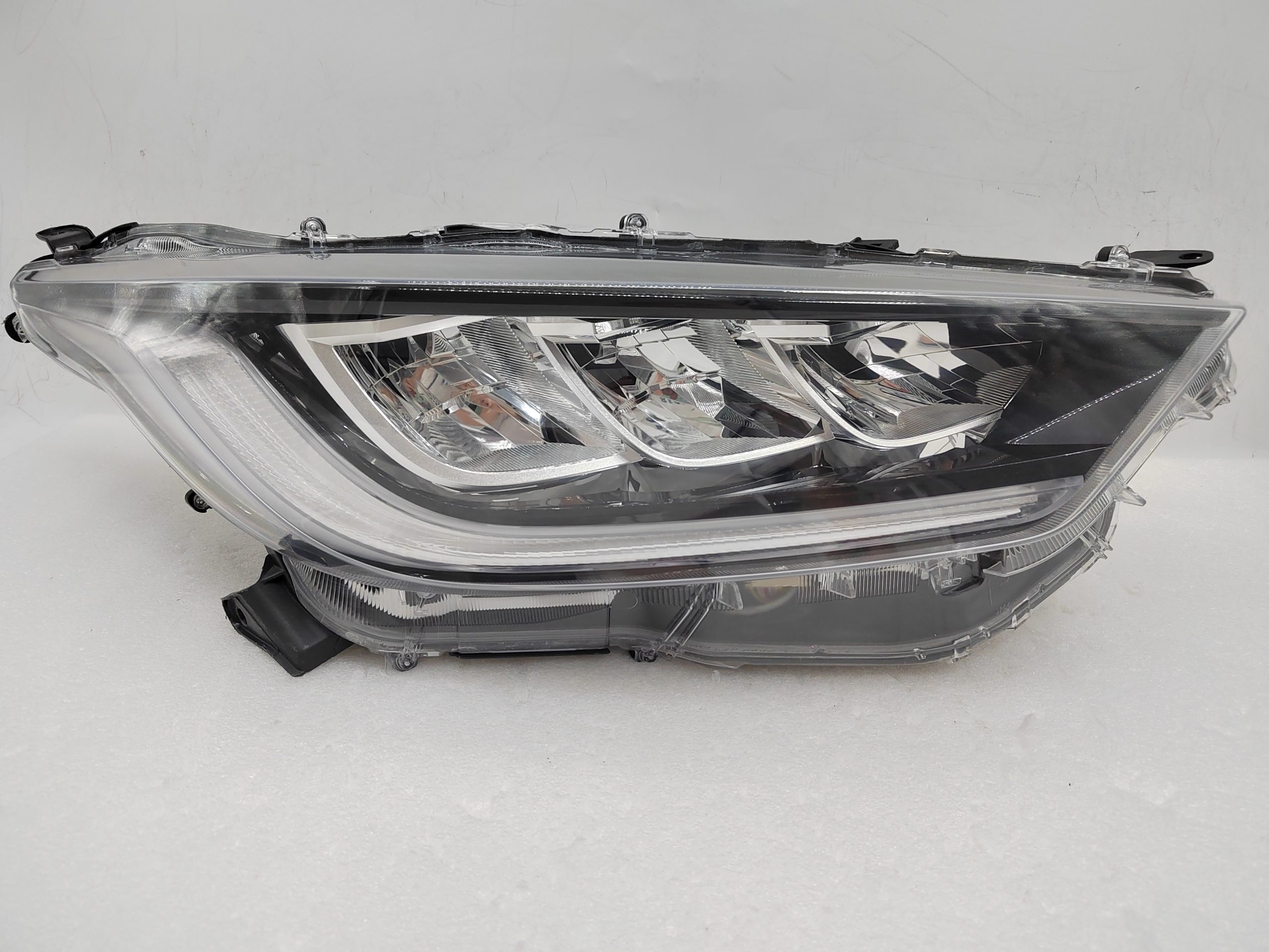 TOYOTA YARIS 2020-2023 LED R.H.S HEADLIGHT ASSEMBLY