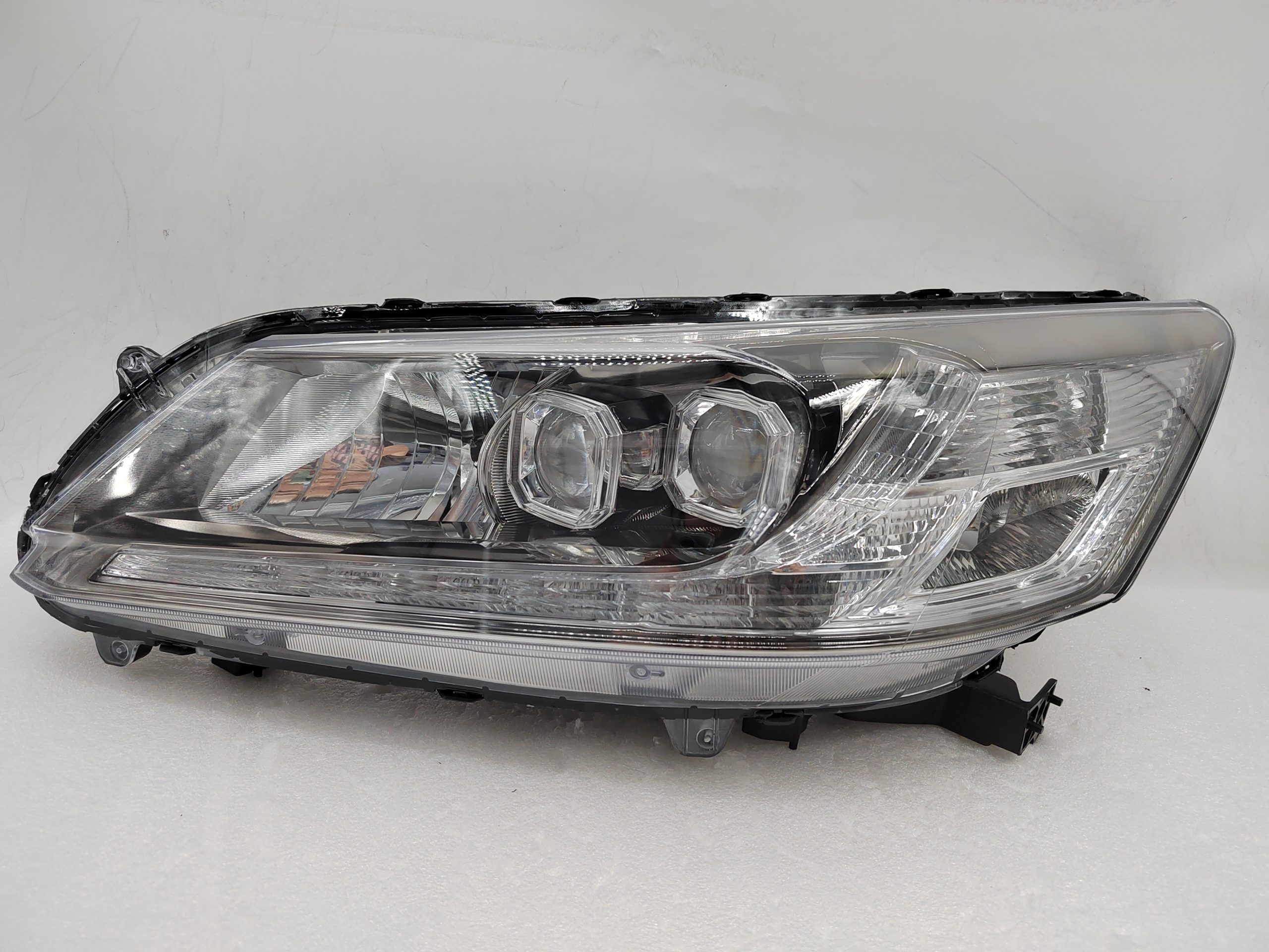 HONDA ACCORD HYBRID CR6 2013-2015 LED L.H.S HEADLIGHT ASSEMBLY