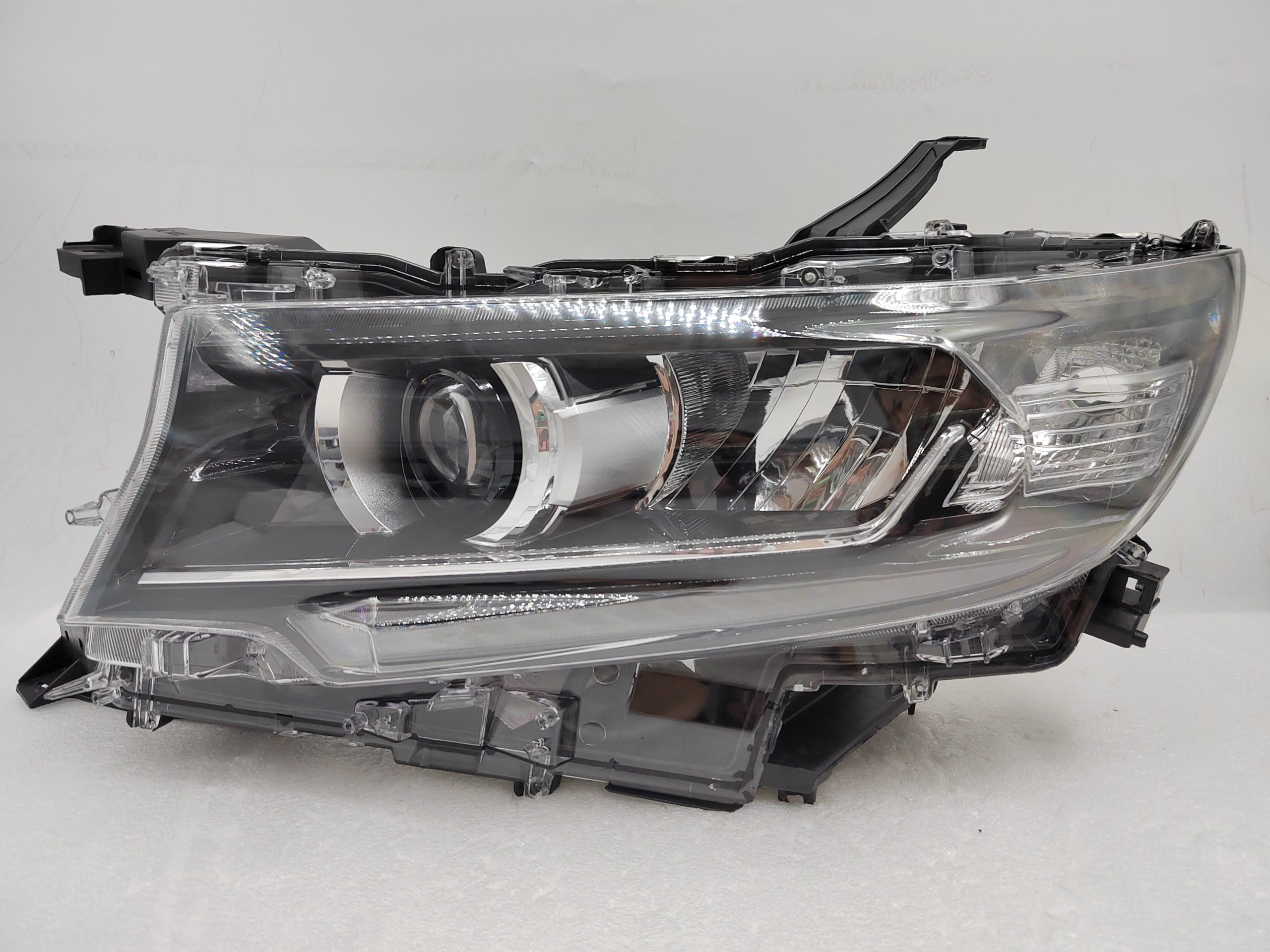 TTOYOTA LANDCRUISER PRADO 150 GDJ150R 2018-2022 LED L.H.S HEADLIGHT ASSEMBLY