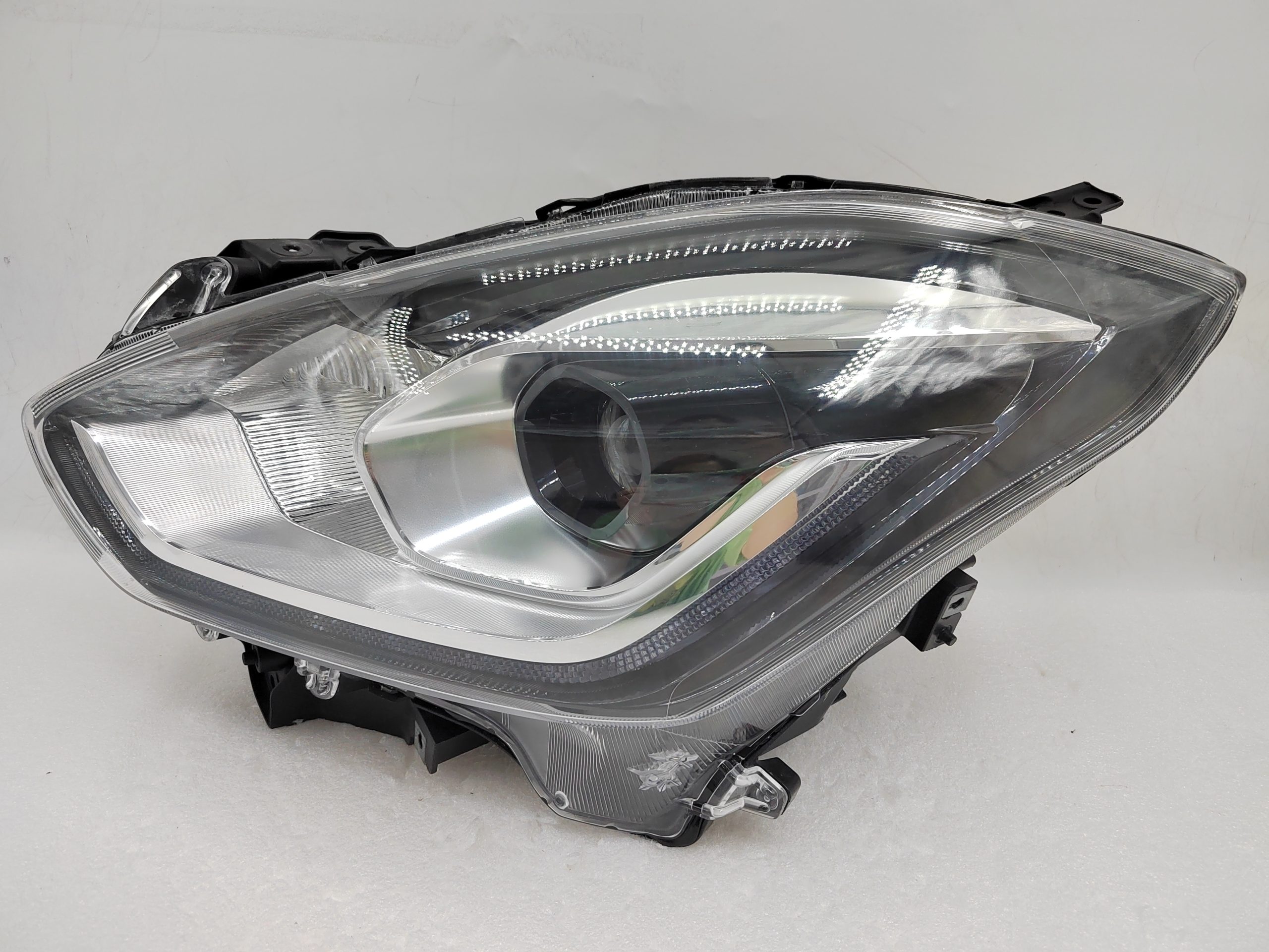 SUZUKI SWIFT 2017-2023 LED L.H.S HEADLIGHT ASSEMBLY
