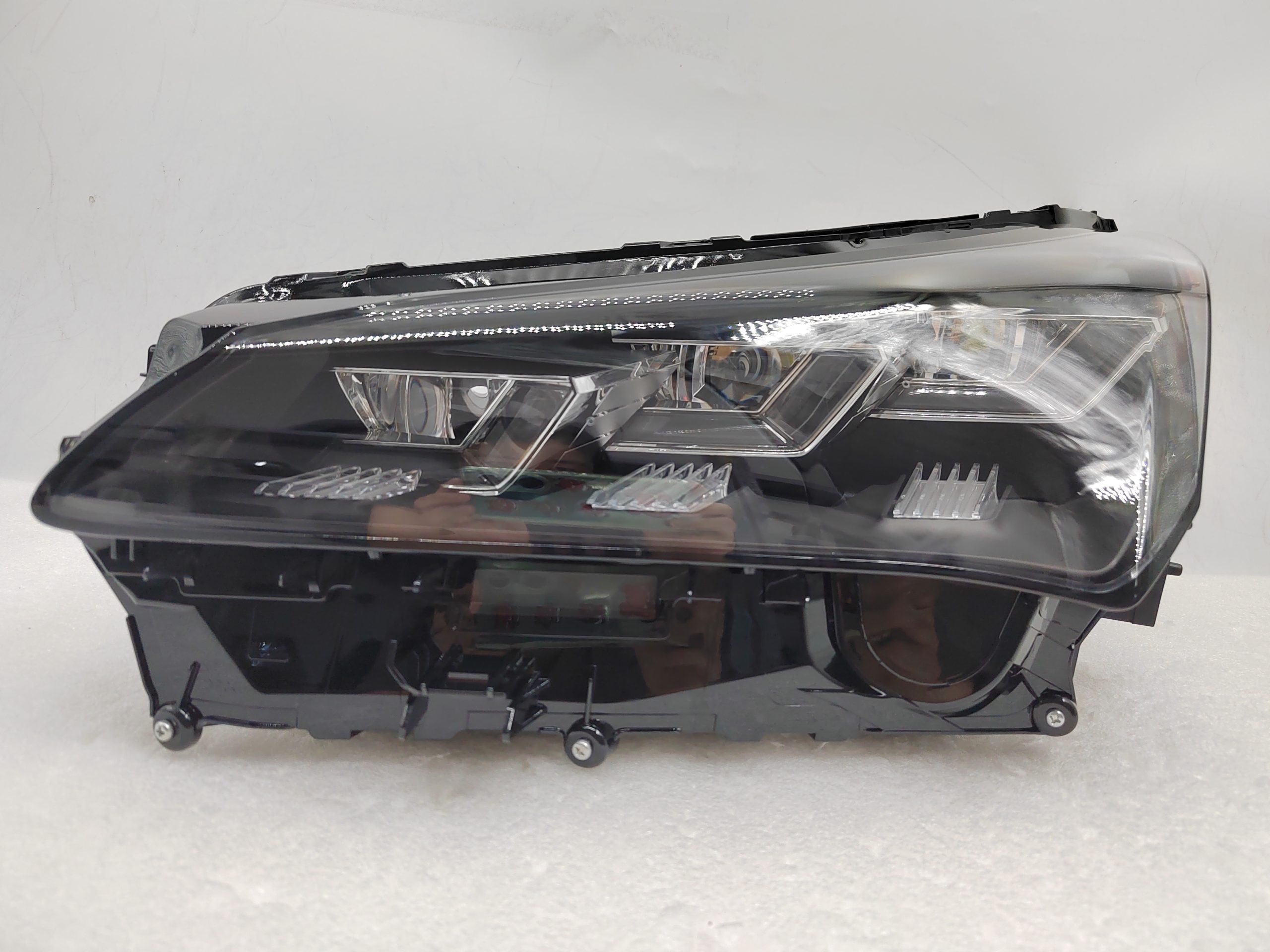 LEXUS NX 300H 2014-2017 LED L.H.S HEADLIGHT ASSEMBLY