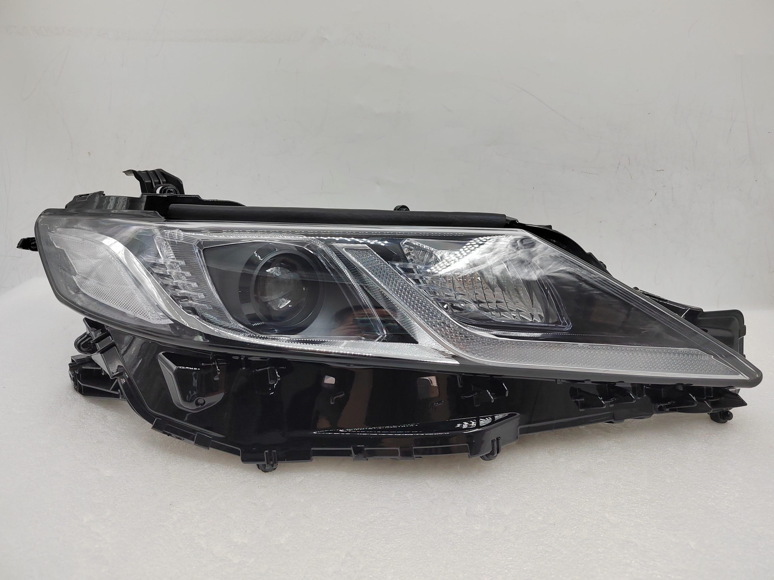 TOYOTA CAMRY ACV70 2018-2022 LED R.H.S HEADLIGHT ASSEMBLY