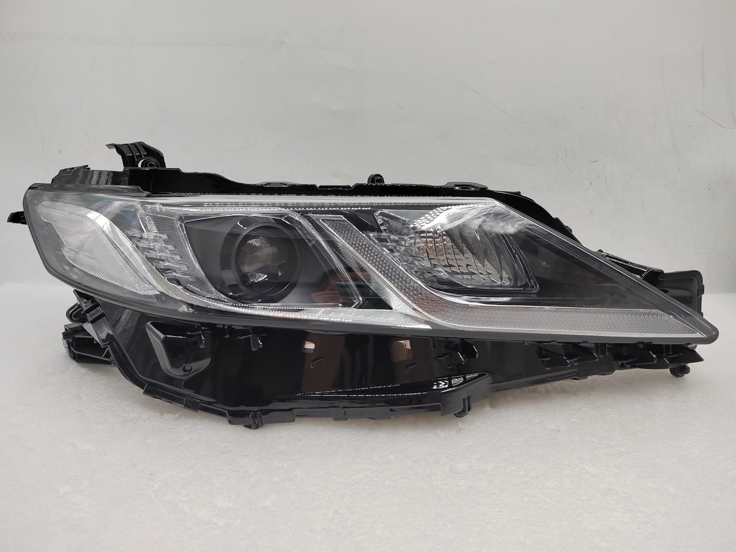 TOYOTA CAMRY ACV70 2018-2022 LED R.H.S HEADLIGHT ASSEMBLY