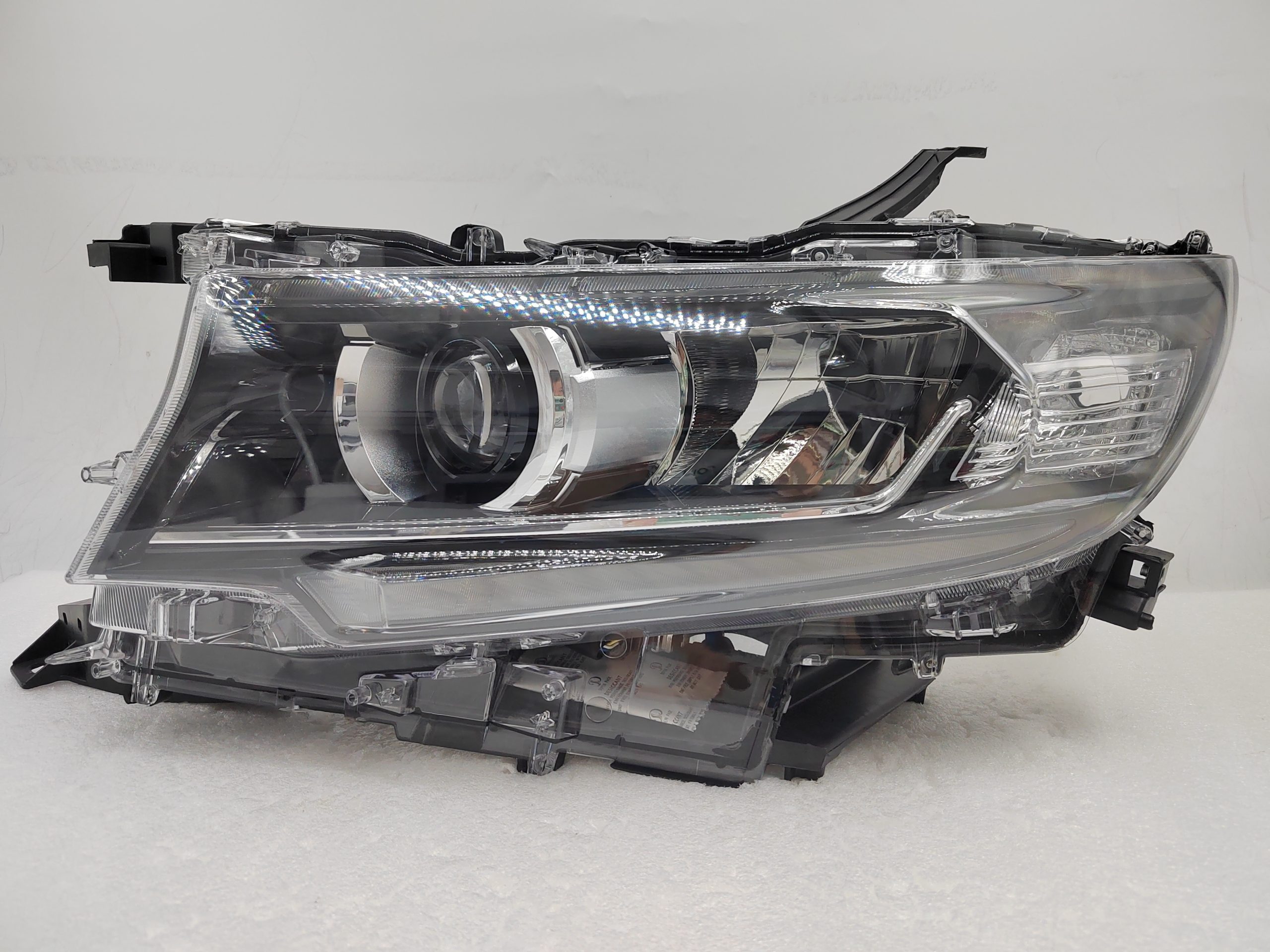 TTOYOTA LANDCRUISER PRADO 150 GDJ150R 2018-2022 LED L.H.S HEADLIGHT ASSEMBLY