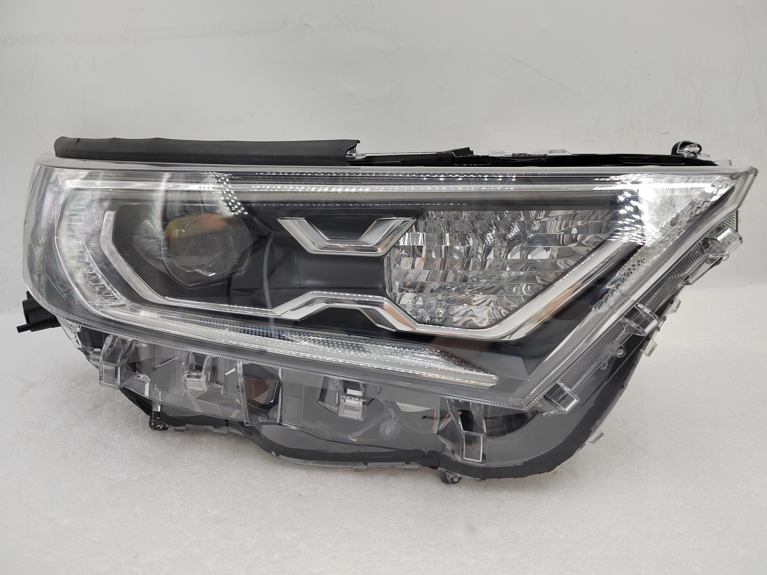 TOYOTA RAV4 V XA50 2019-2021 LED R.H.S HEADLIGHT ASSEMBLY