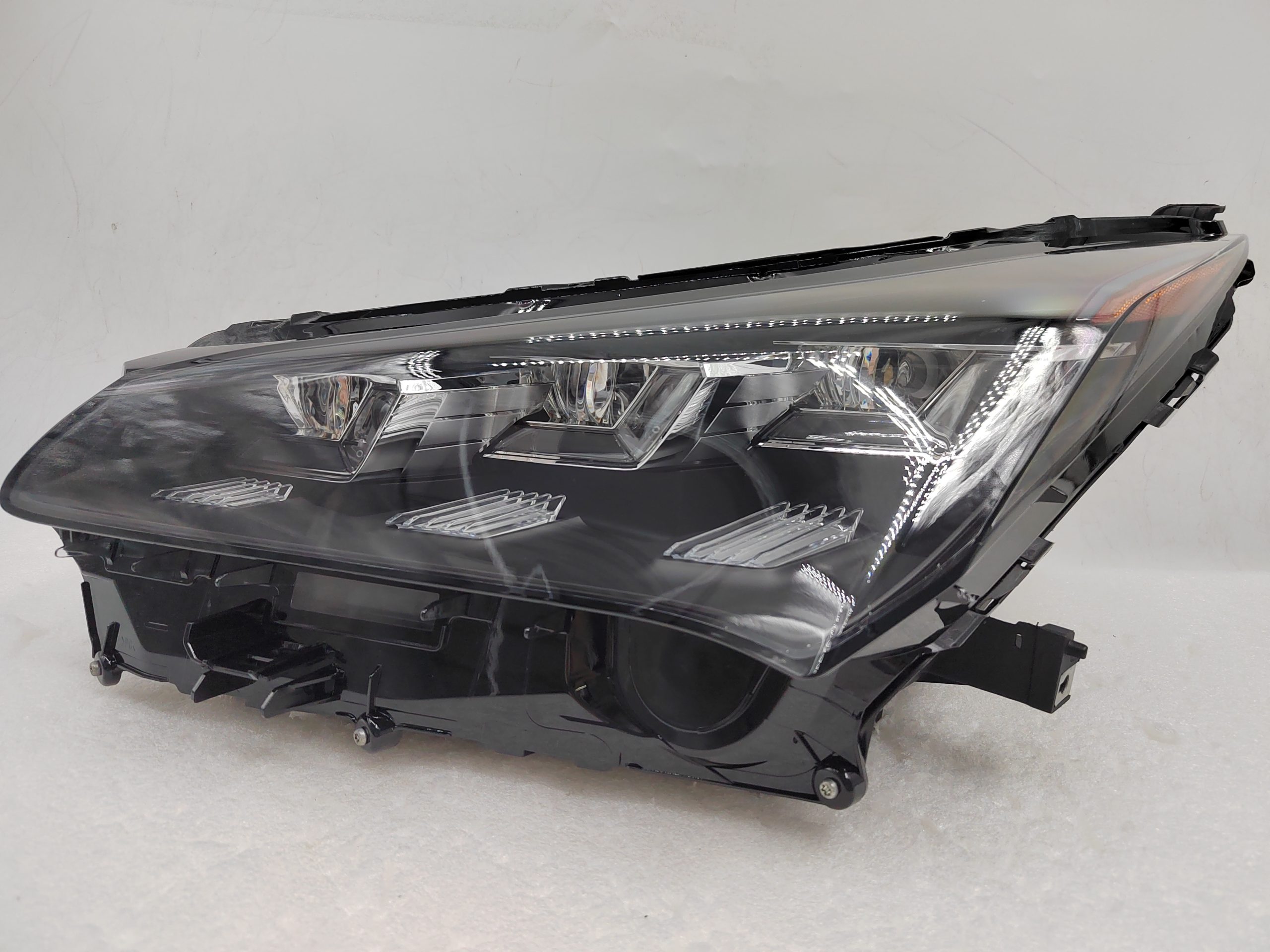 LEXUS NX 300H 2014-2017 LED L.H.S HEADLIGHT ASSEMBLY