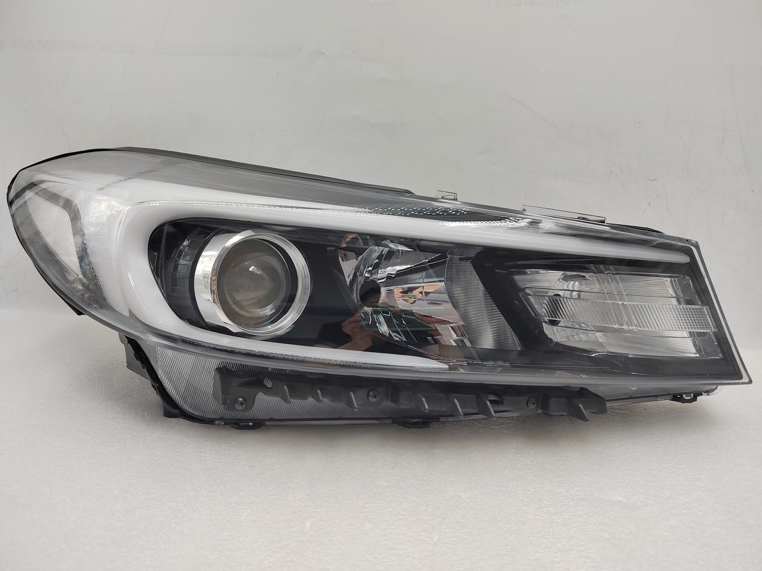 KIA CERATO 2016-2017 HALOGEN R.H.S HEADLIGHT ASSEMBLY
