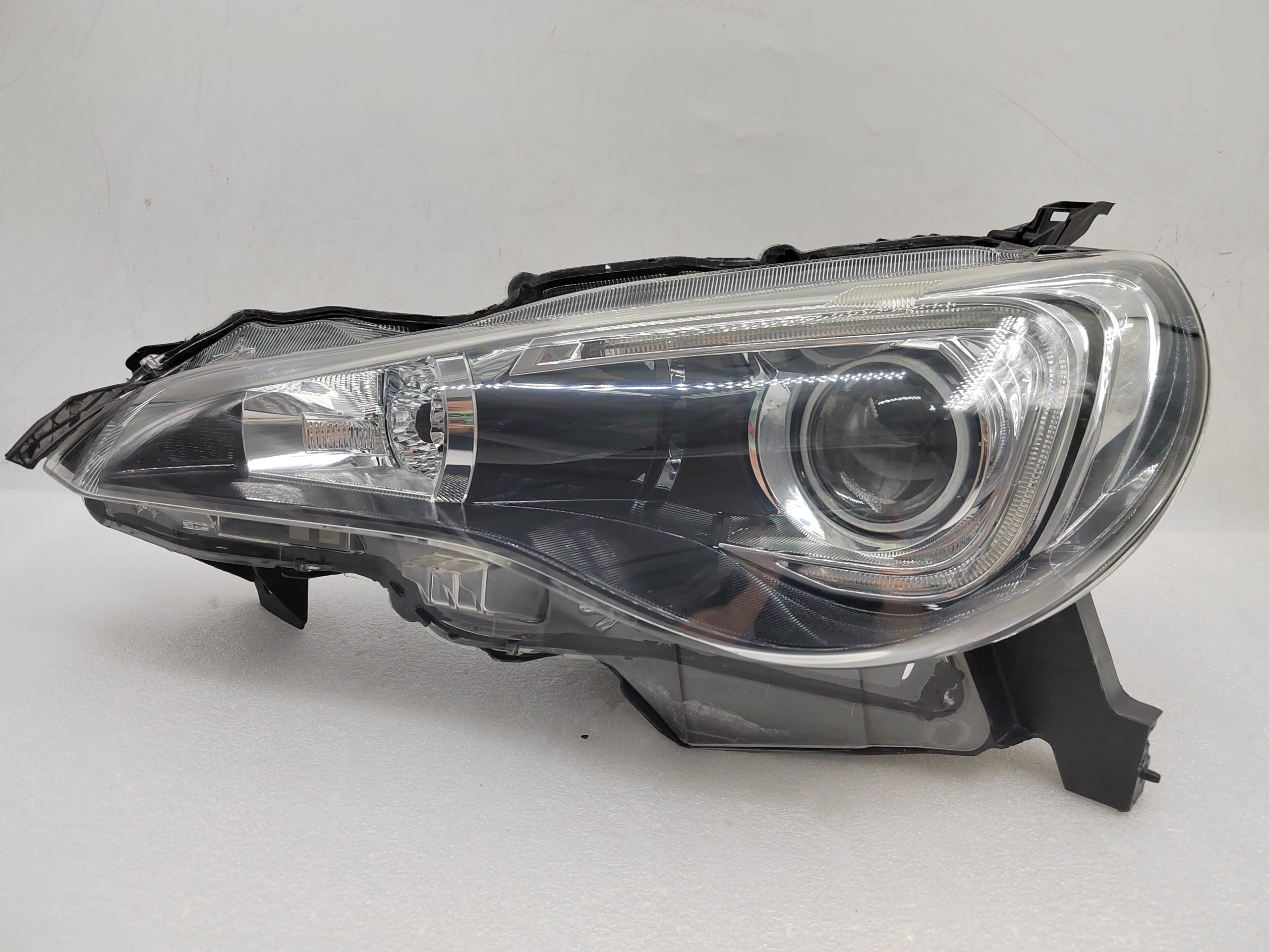 SUBARU BRZ 2011-2016 XENON L.H.S HEADLIGHT ASSEMBLY