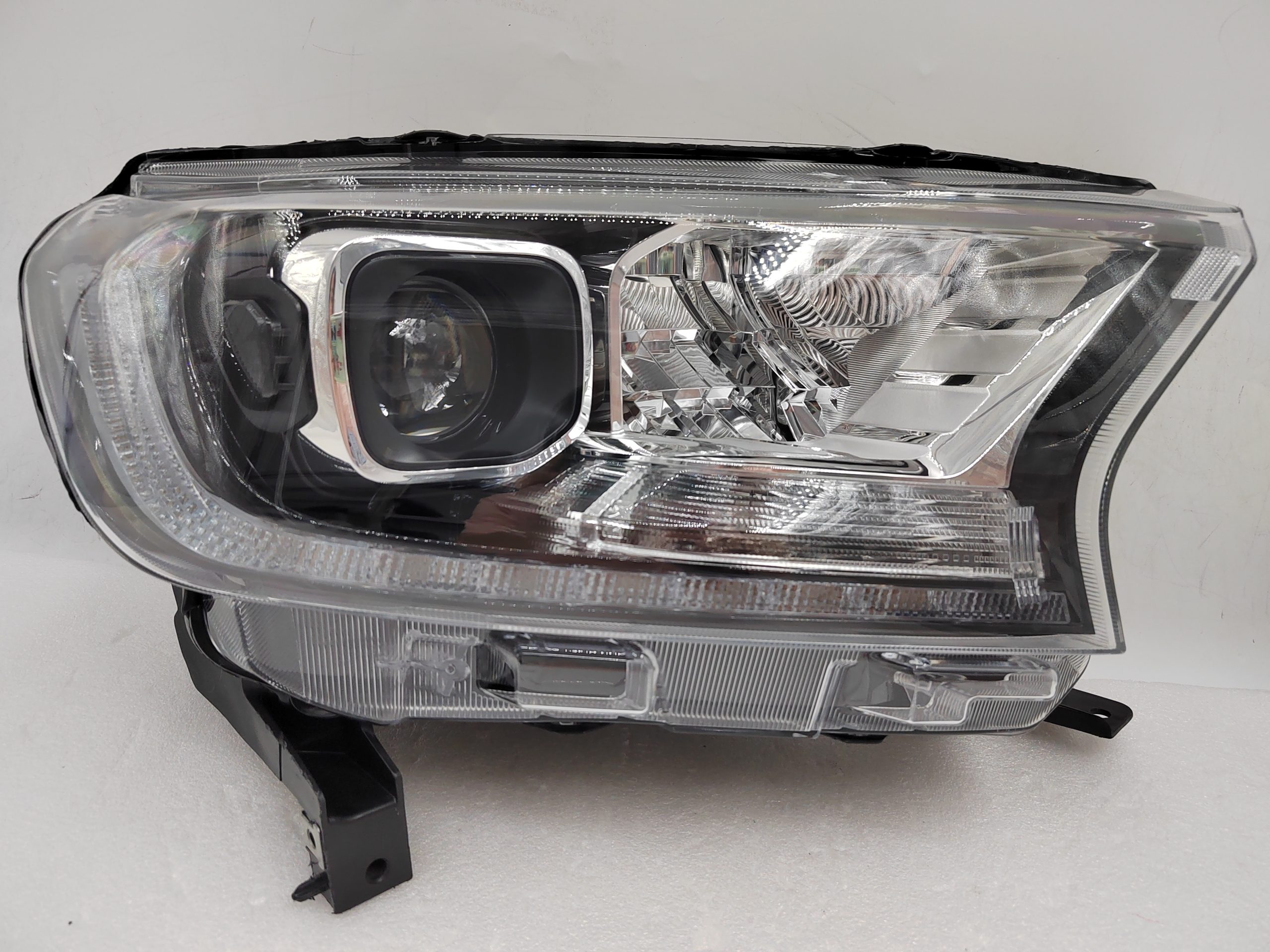 FORD EVEREST RANGER 2020-2021 LED R.H.S HEADLIGHT ASSEMBLY