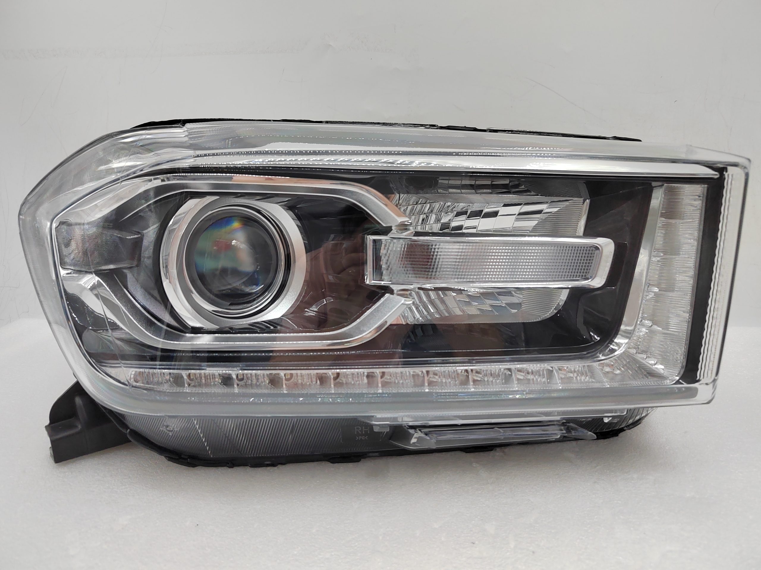 MAXUS LDV T60 2017-2020 LED R.H.S HEADLIGHT ASSEMBLY