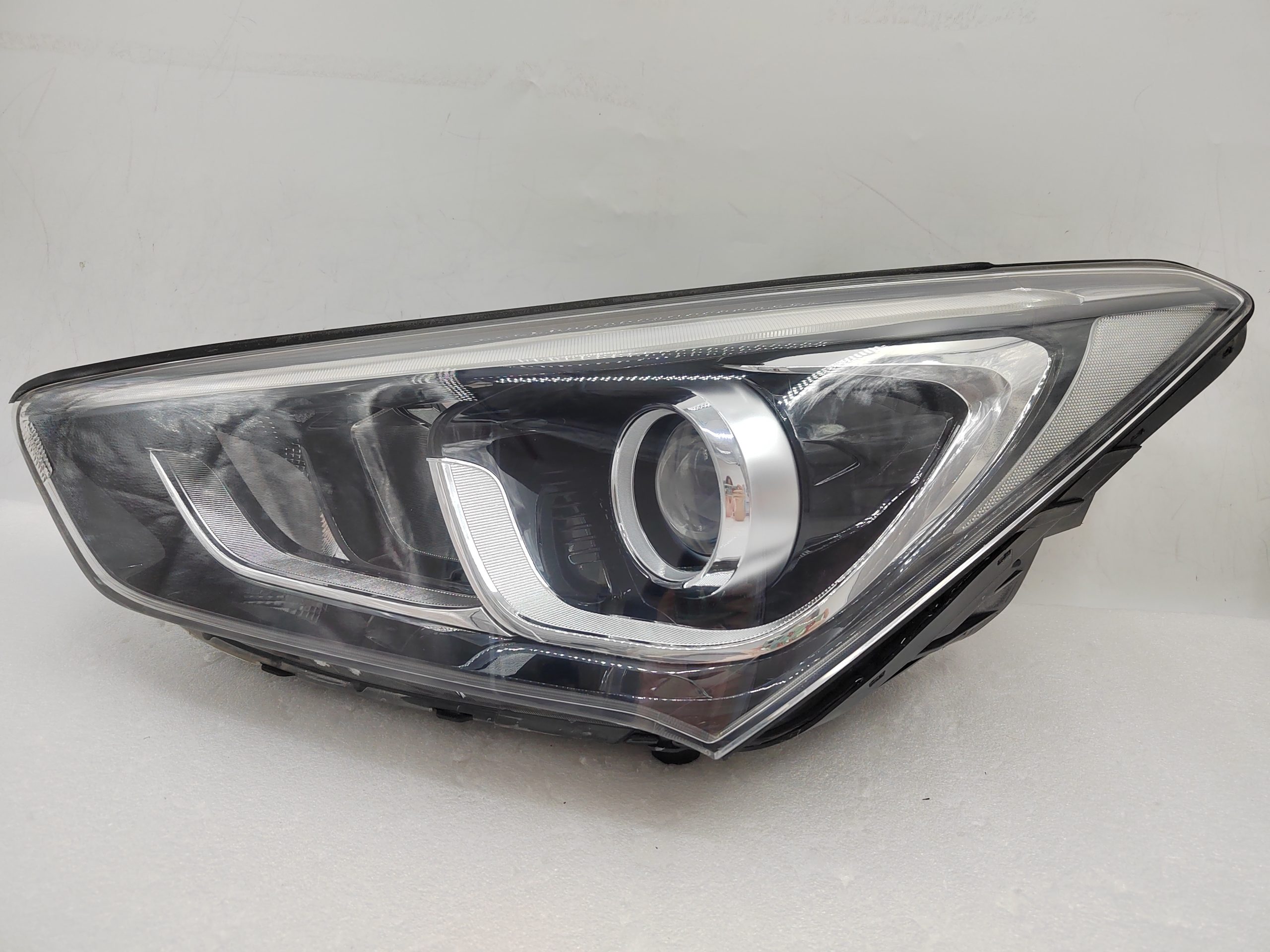 HYUNDAI SANTA FE X 2016-2018 HALOGEN L.H.S HEADLIGHT ASSEMBLY
