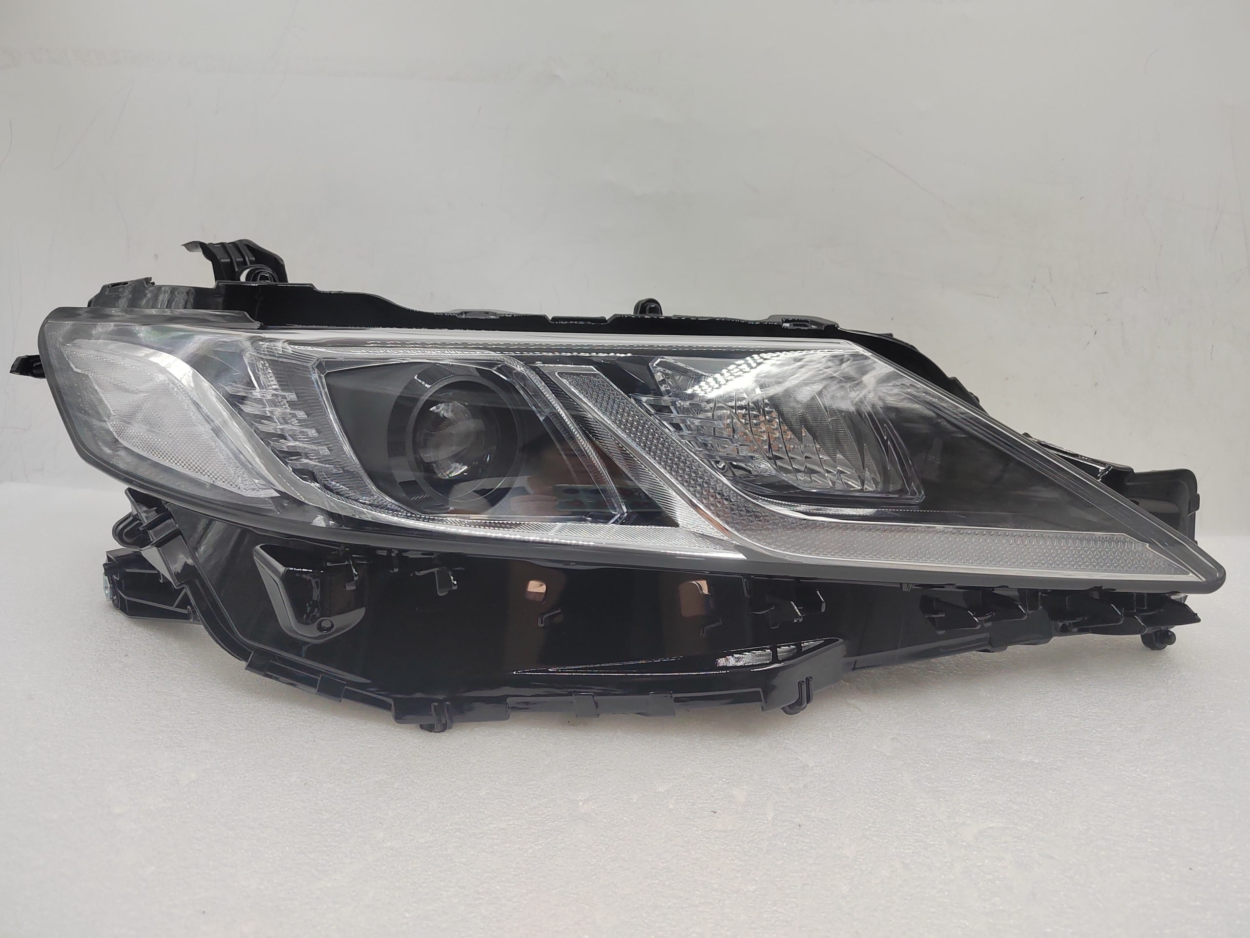 TOYOTA CAMRY ACV70 2018-2022 LED R.H.S HEADLIGHT ASSEMBLY