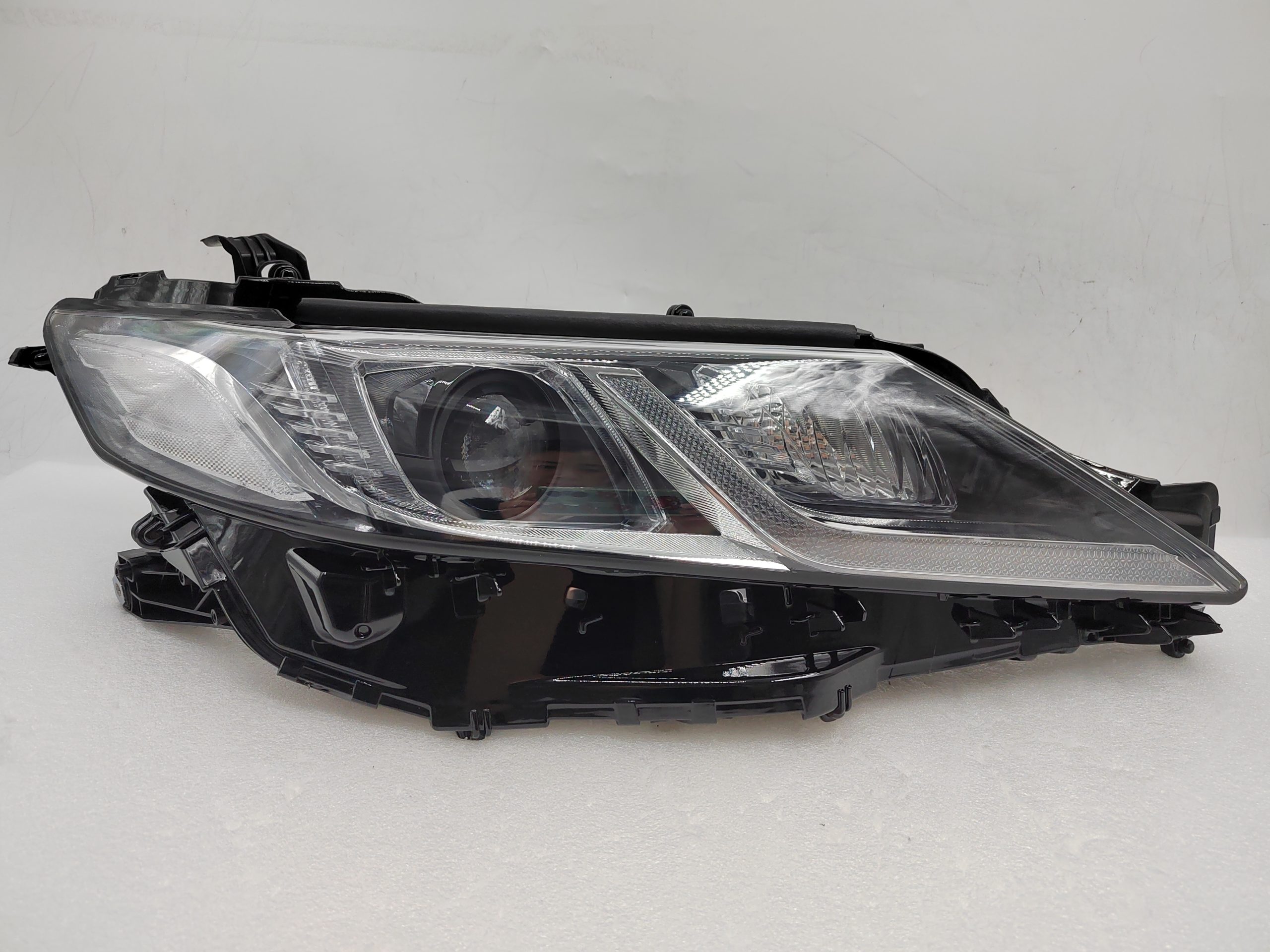 TOYOTA CAMRY ACV70 2018-2022 LED R.H.S HEADLIGHT ASSEMBLY