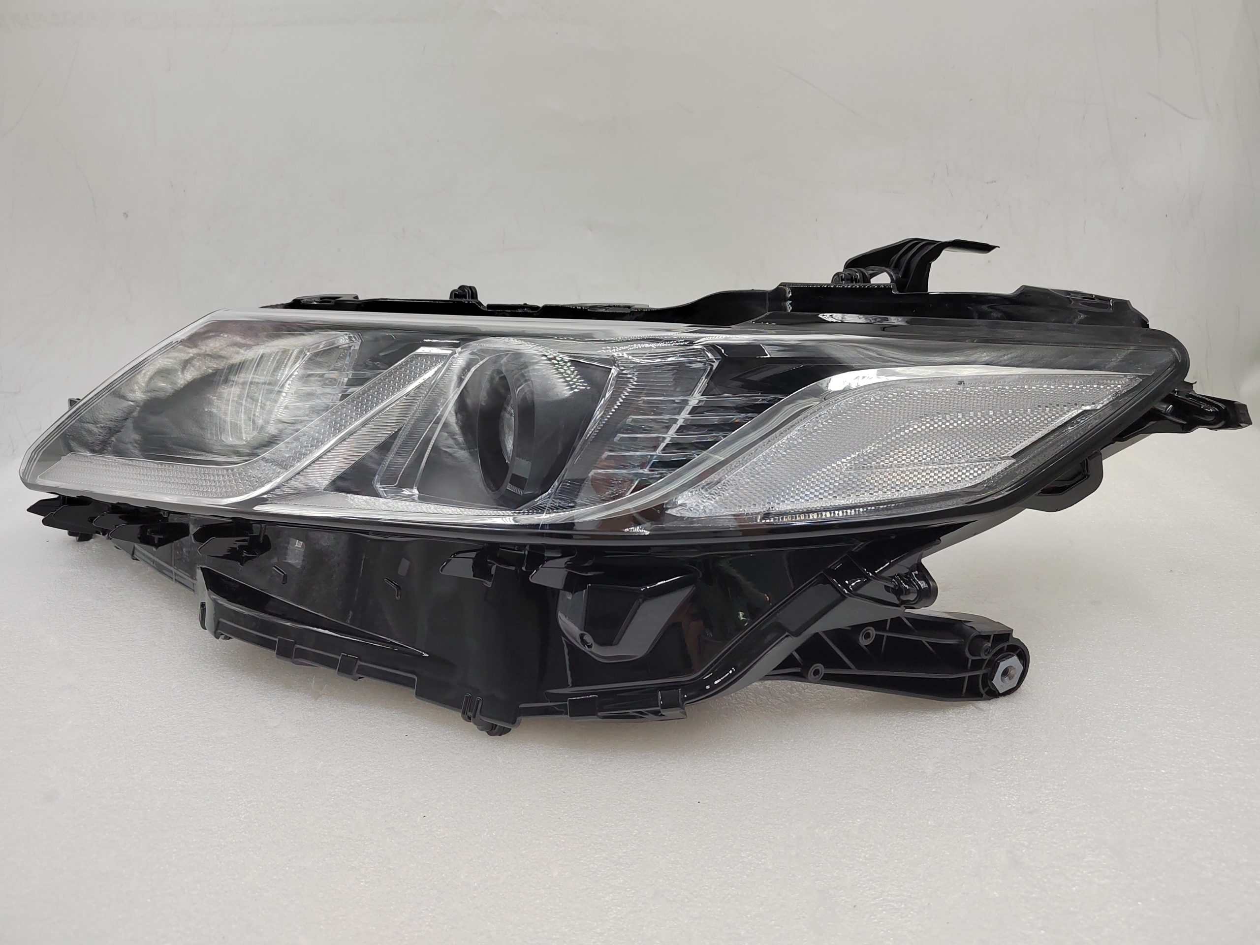 TOYOTA CAMRY ACV70 2018-2022 LED L.H.S HEADLIGHT ASSEMBLY