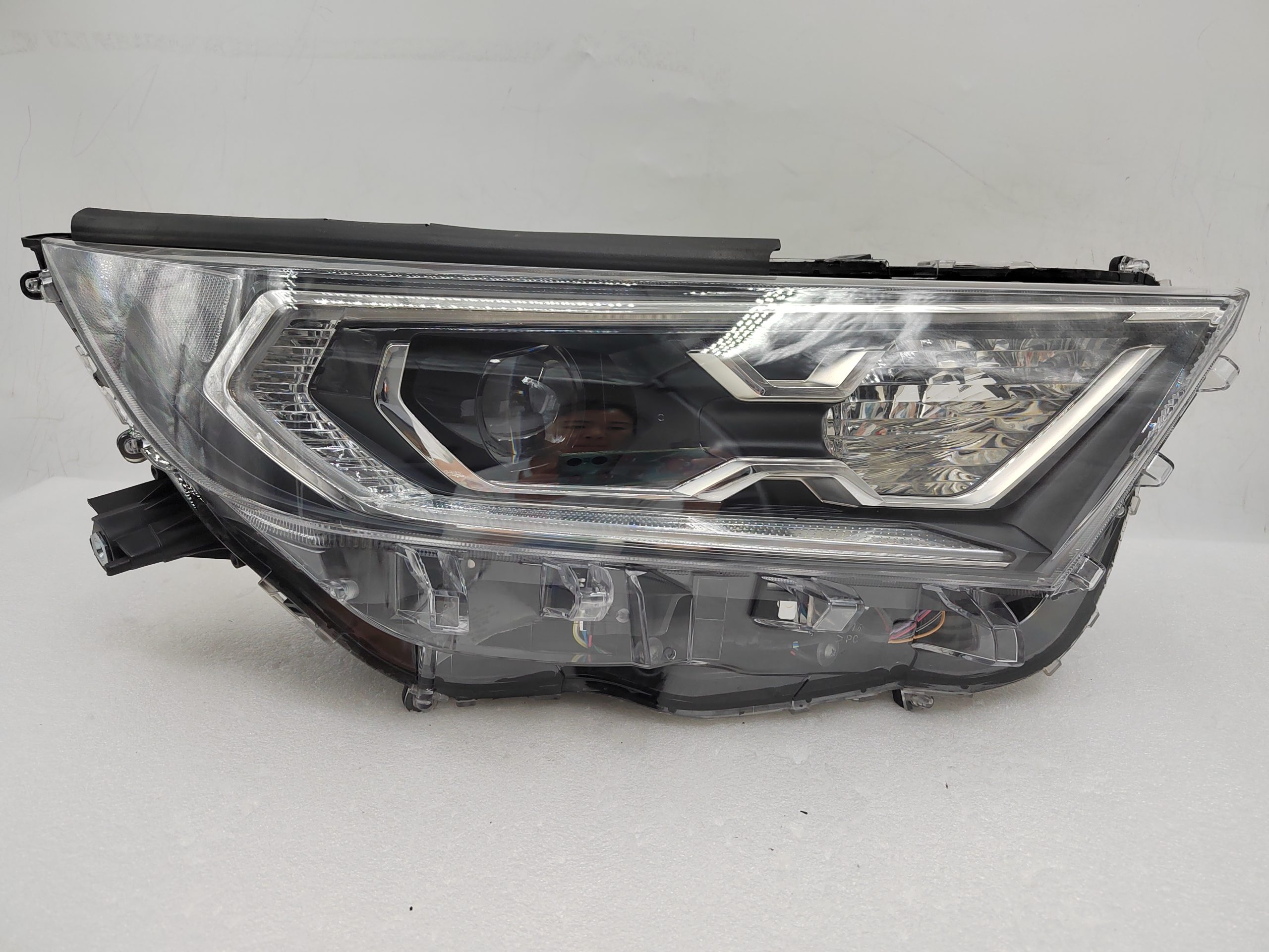 TOYOTA RAV4 V XA50 2019-2021 LED R.H.S HEADLIGHT ASSEMBLY