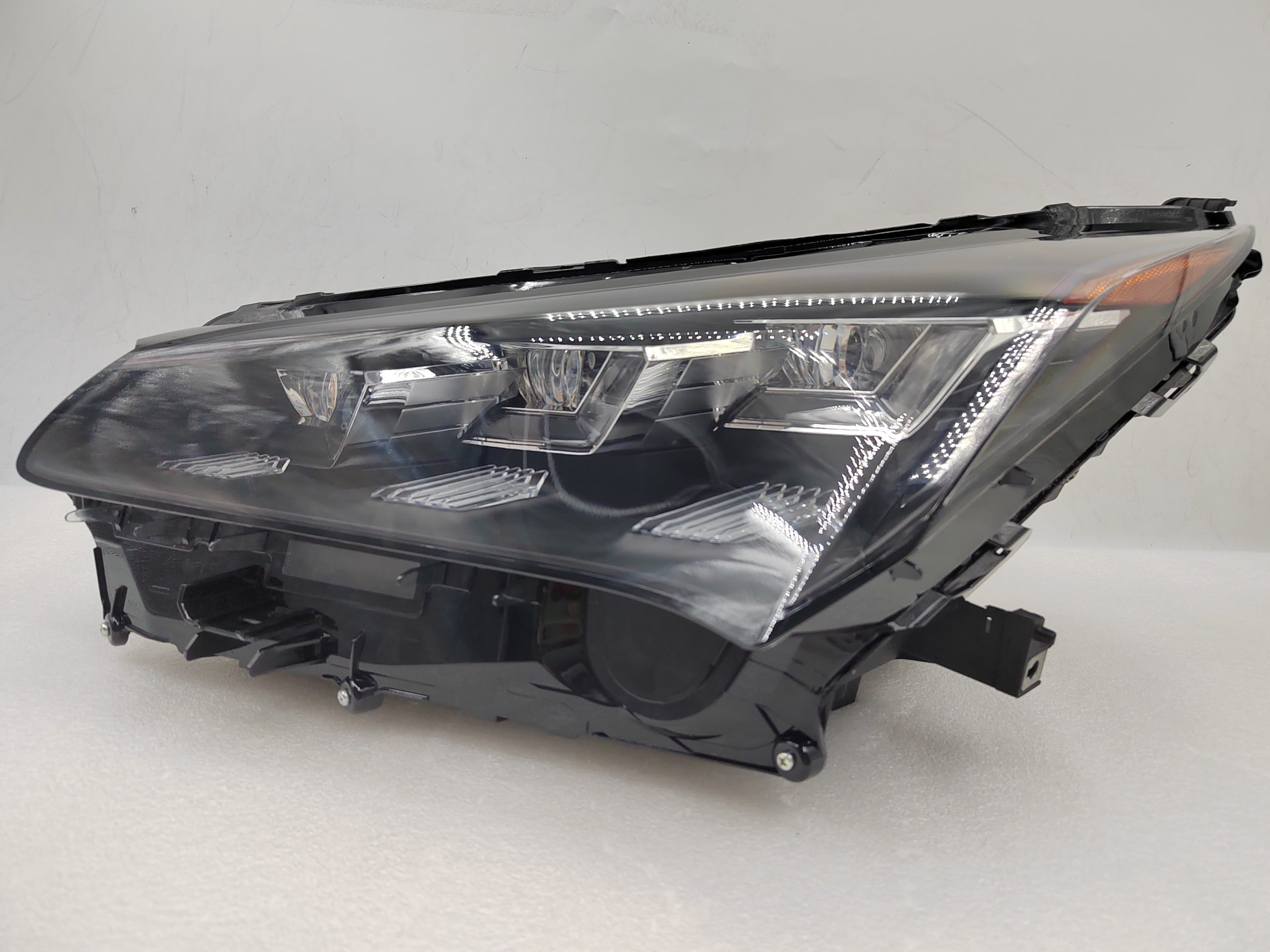 LEXUS NX 300H 2014-2017 LED L.H.S HEADLIGHT ASSEMBLY