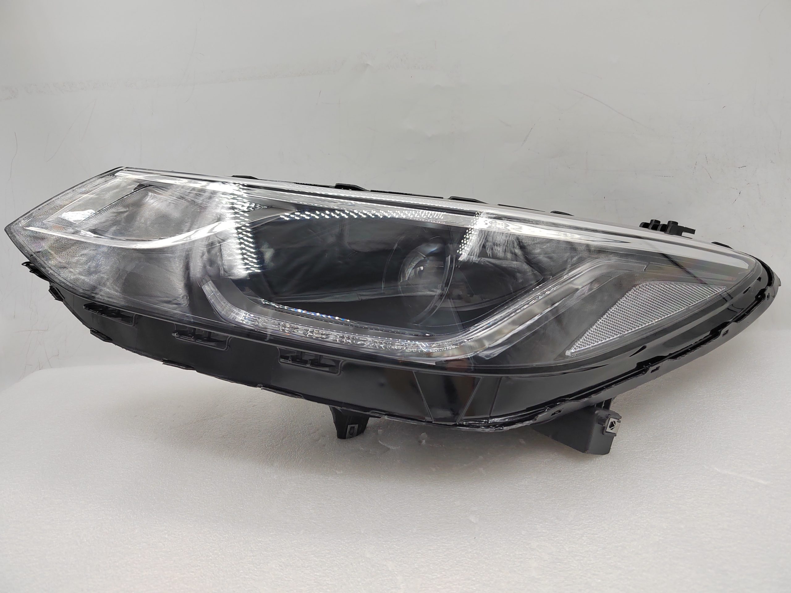 HOLDEN CRUZE 2021-2022 HALOGEN L.H.S HEADLIGHT ASSEMBLY