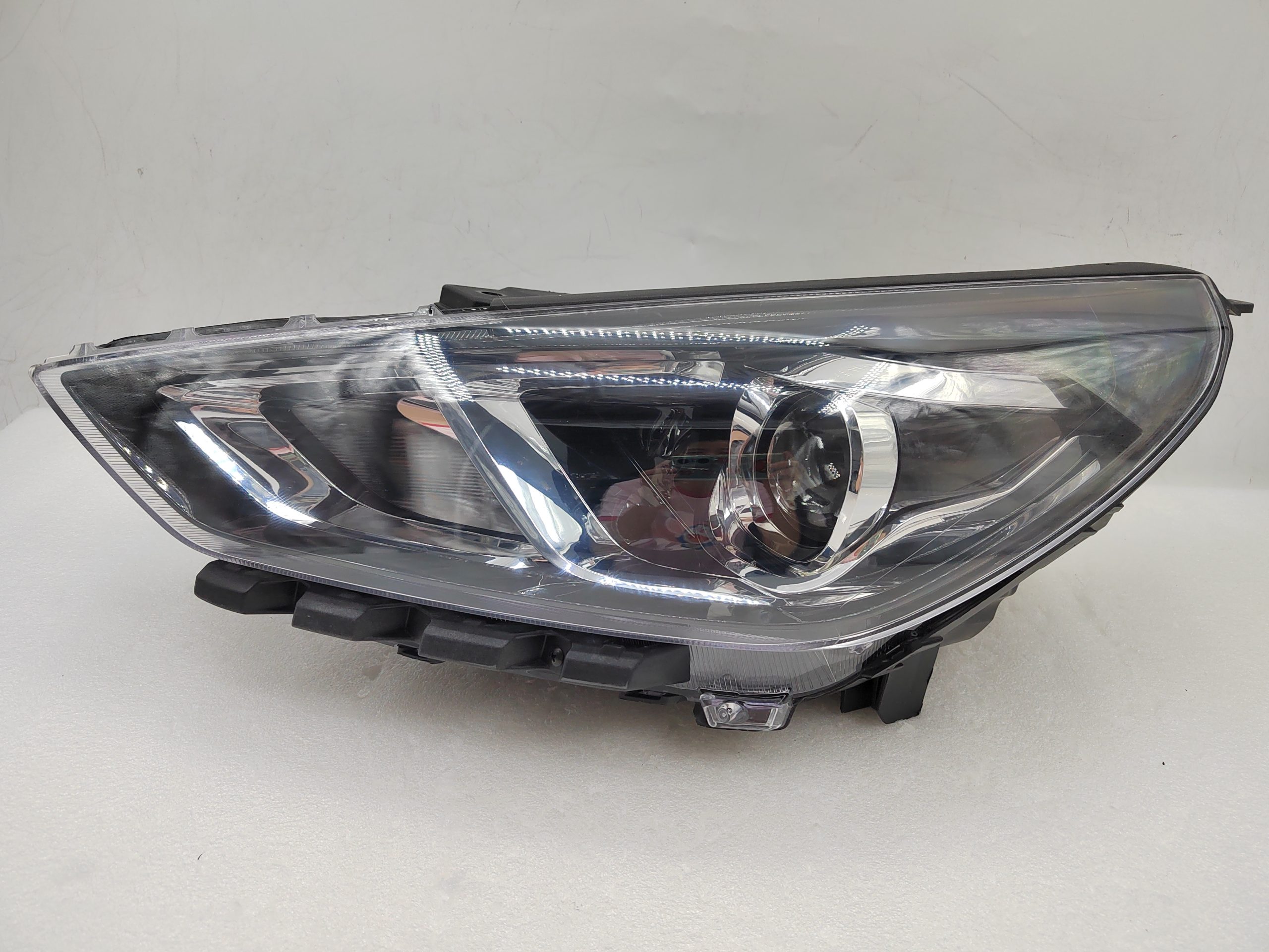 HYUNDAI I30 HATCH 2020-2023 HALOGEN L.H.S HEADLIGHT ASSEMBLY