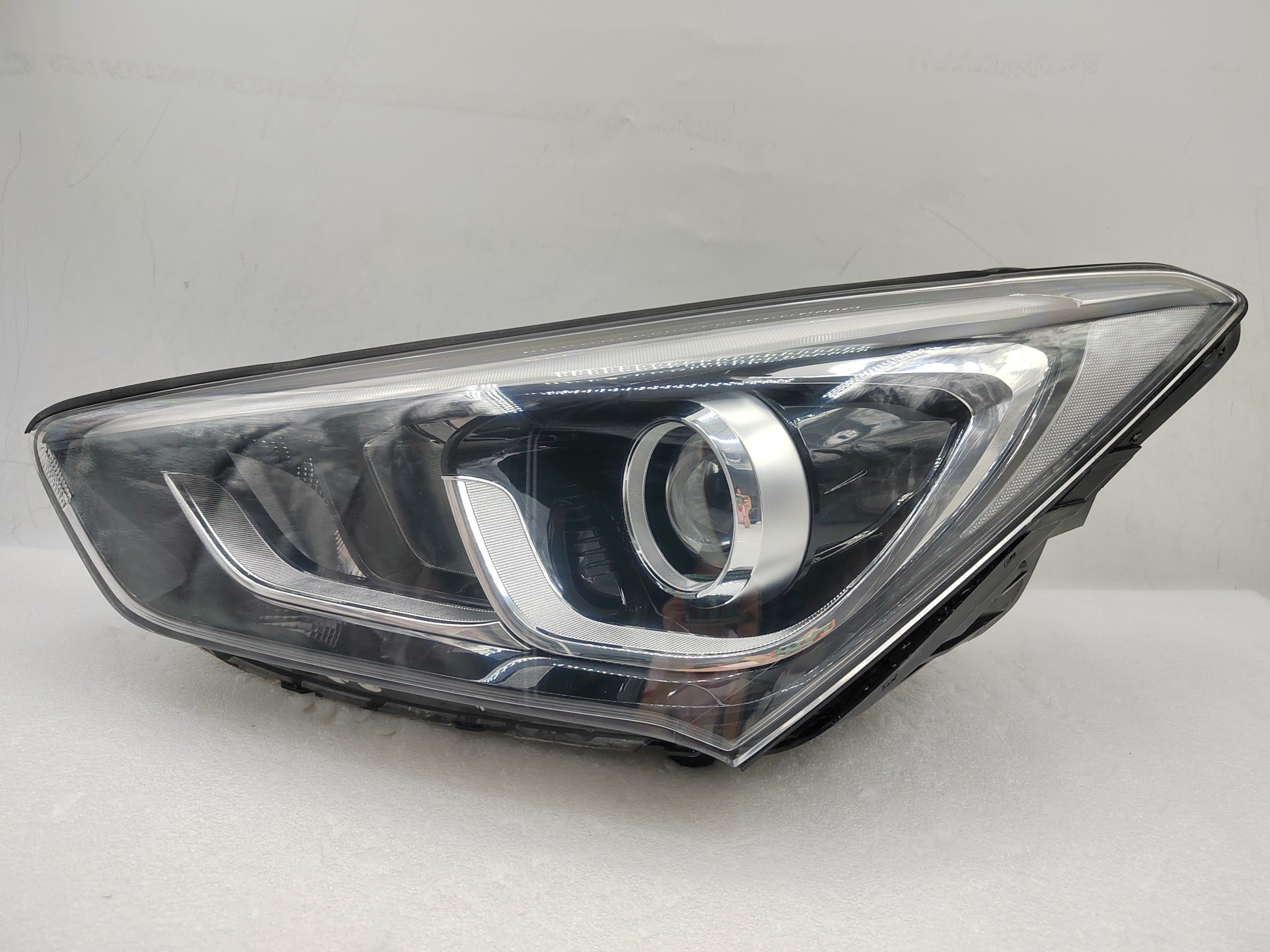 HYUNDAI SANTA FE X 2016-2018 XENON L.H.S HEADLIGHT ASSEMBLY
