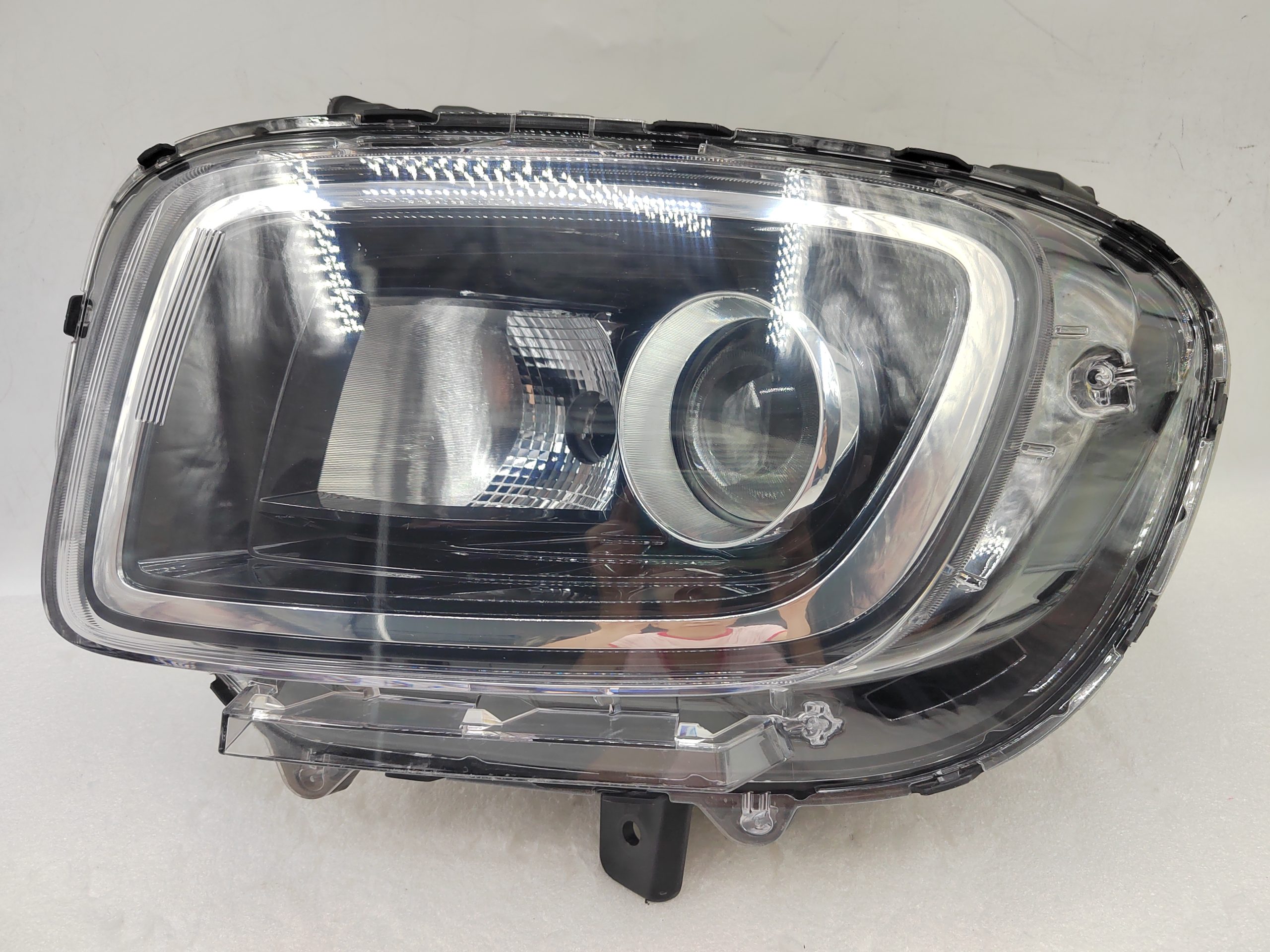 HYUNDAI VENUE 2019-2023 HALOGEN L.H.S HEADLIGHT ASSEMBLY
