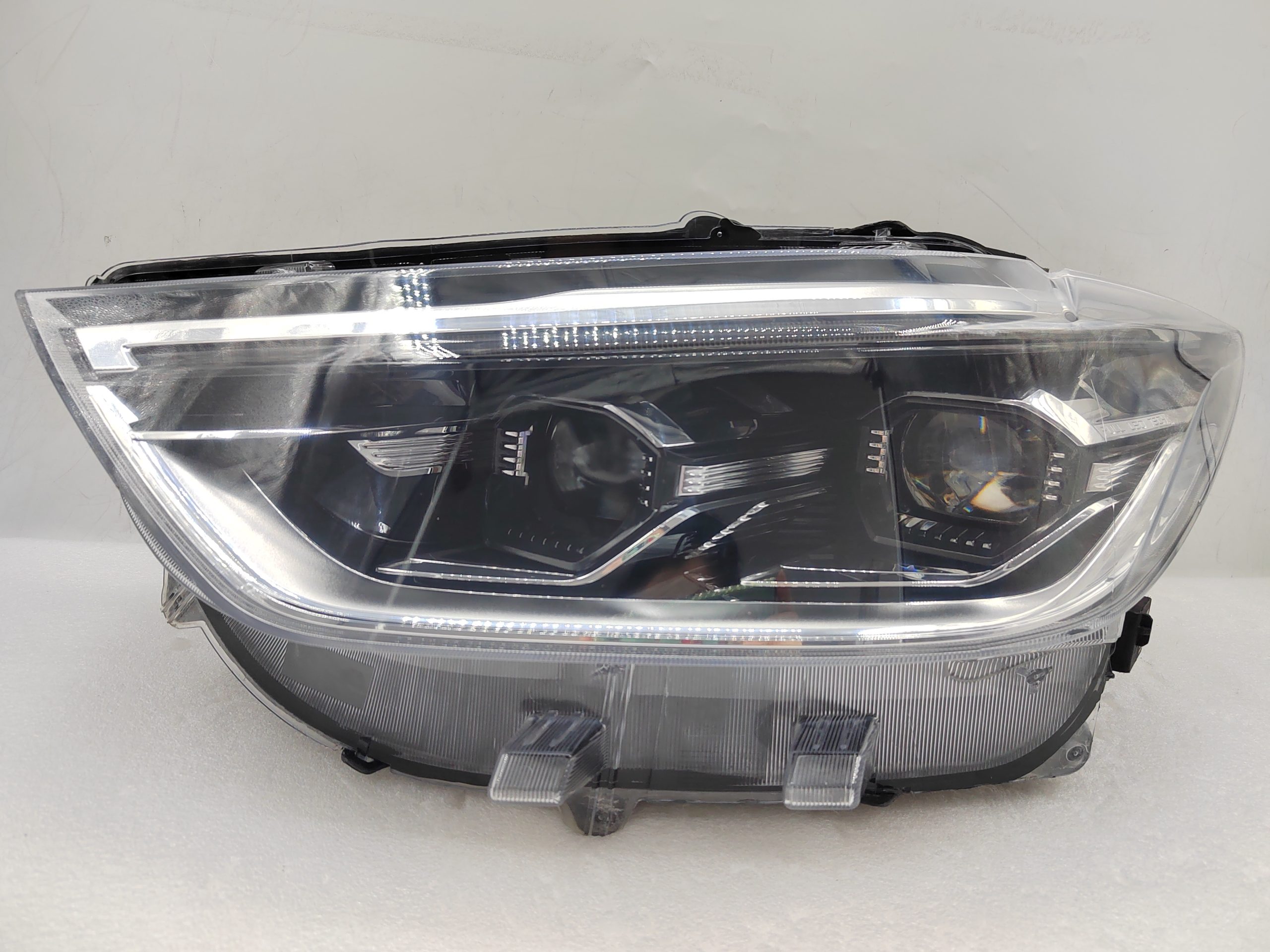 MAXUS LDV D90 PR0 2021-2023 LED L.H.S HEADLIGHT ASSEMBLY