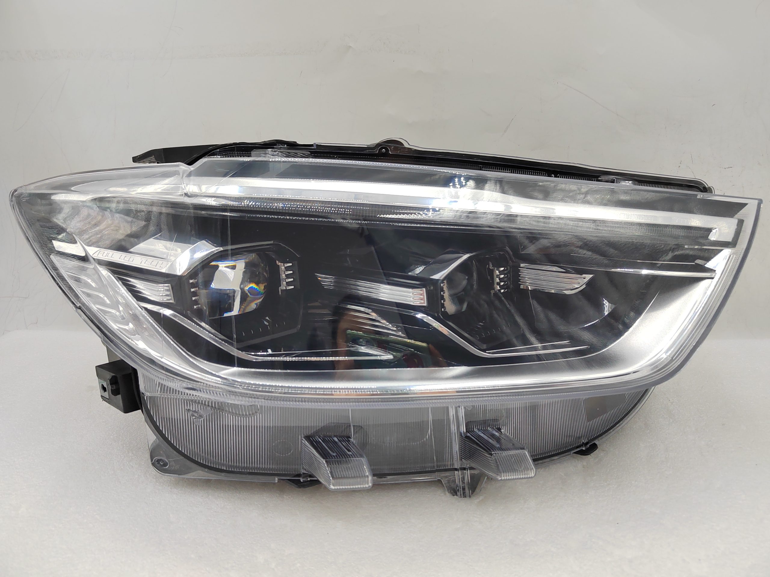 MAXUS LDV D90 PR0 2021-2023 LED R.H.S HEADLIGHT ASSEMBLY
