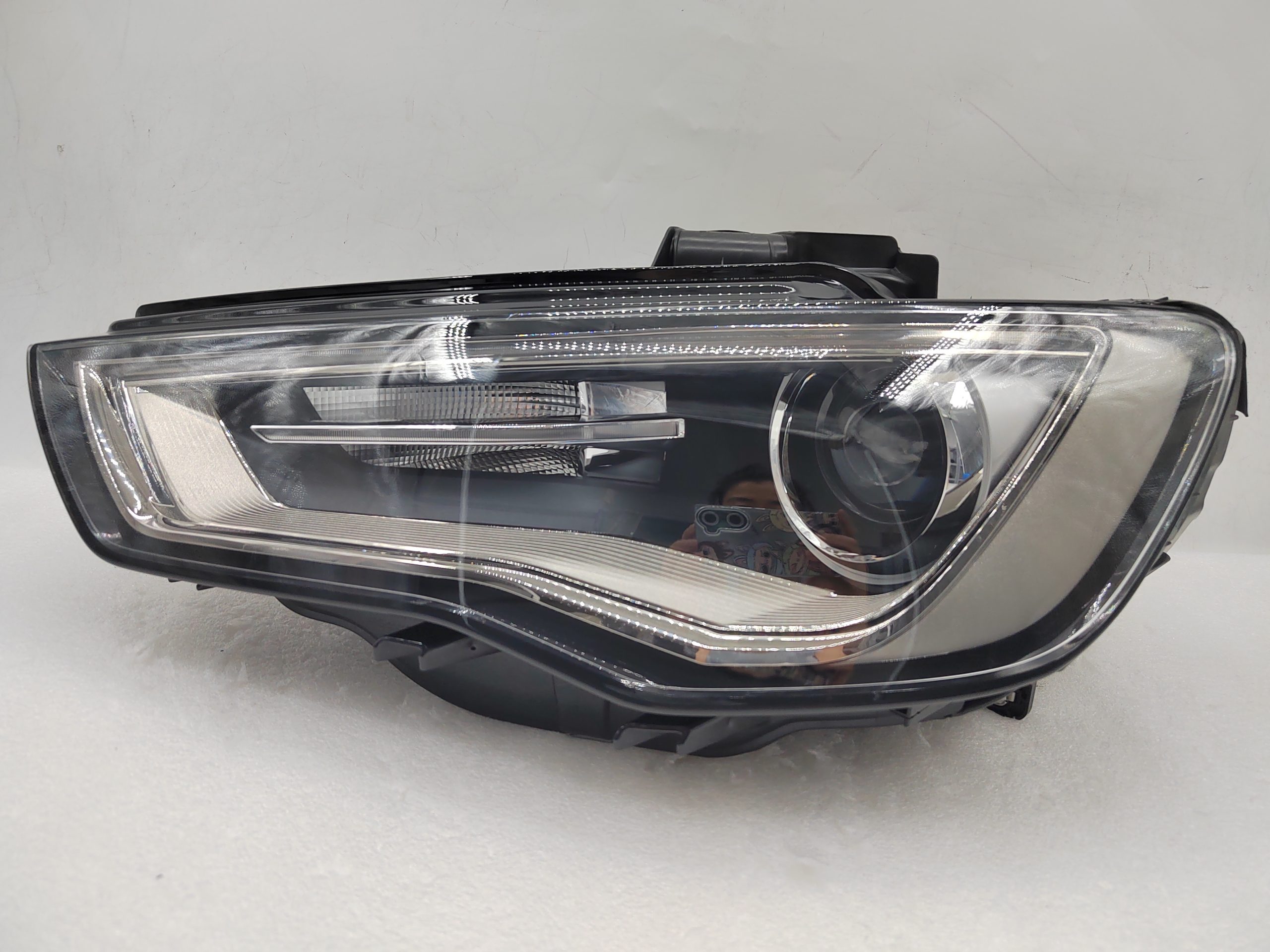 AUDI A3 8V 2013-2015 XENON L.H.S HEADLIGHT ASSEMBLY