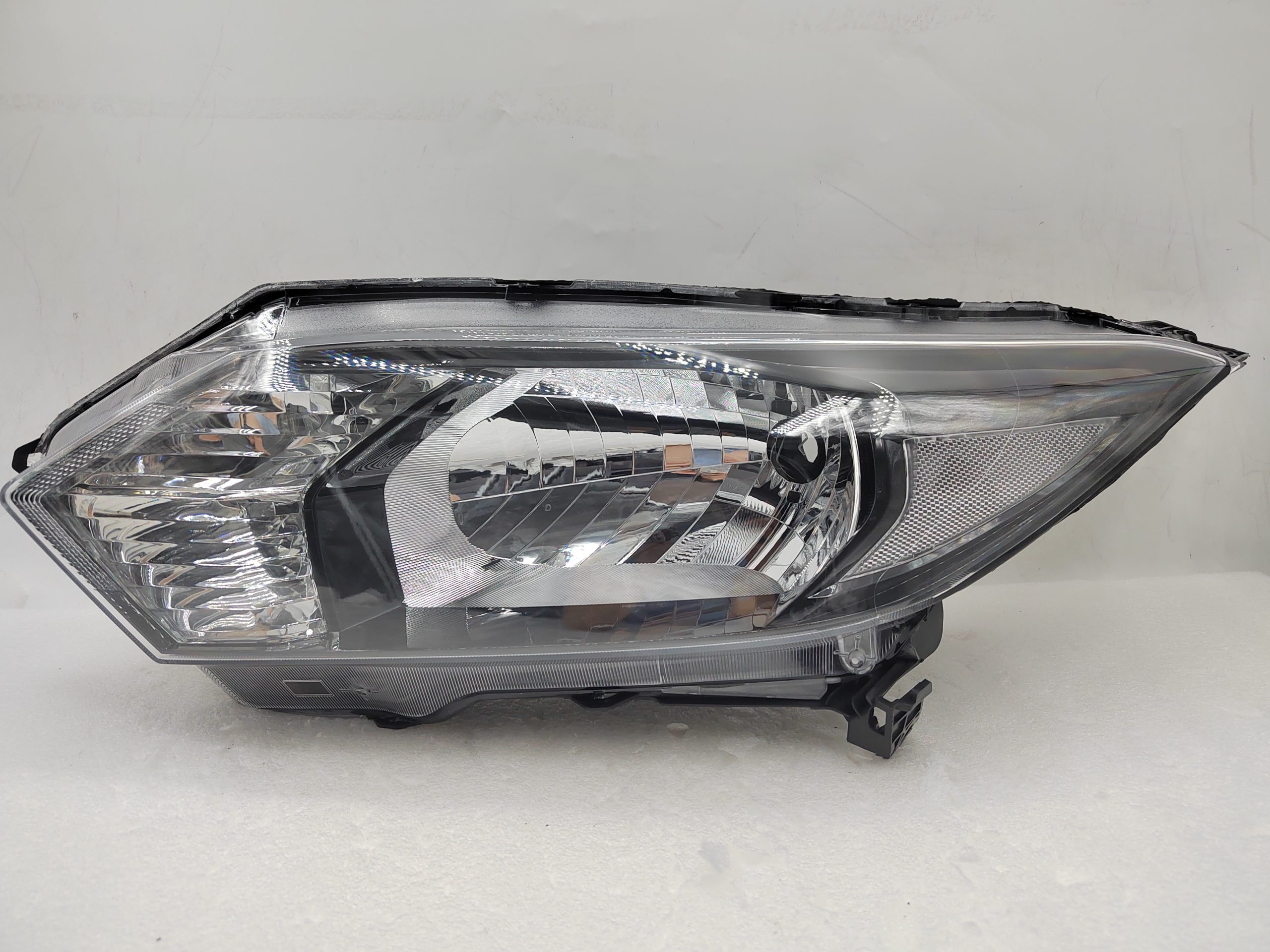HONDA HR-V 2015-2018 HALOGEN L.H.S HEADLIGHT ASSEMBLY