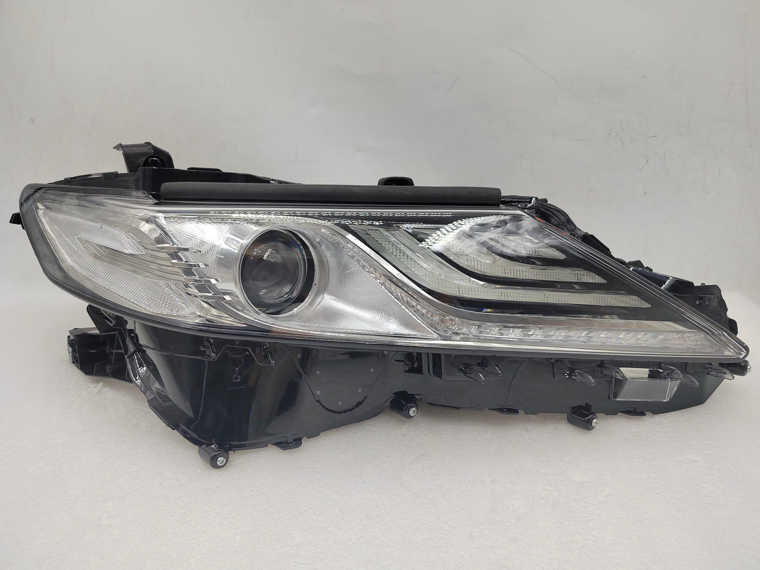 TOYOTA CAMRY ACV70 2018-2022 LED R.H.S HEADLIGHT ASSEMBLY