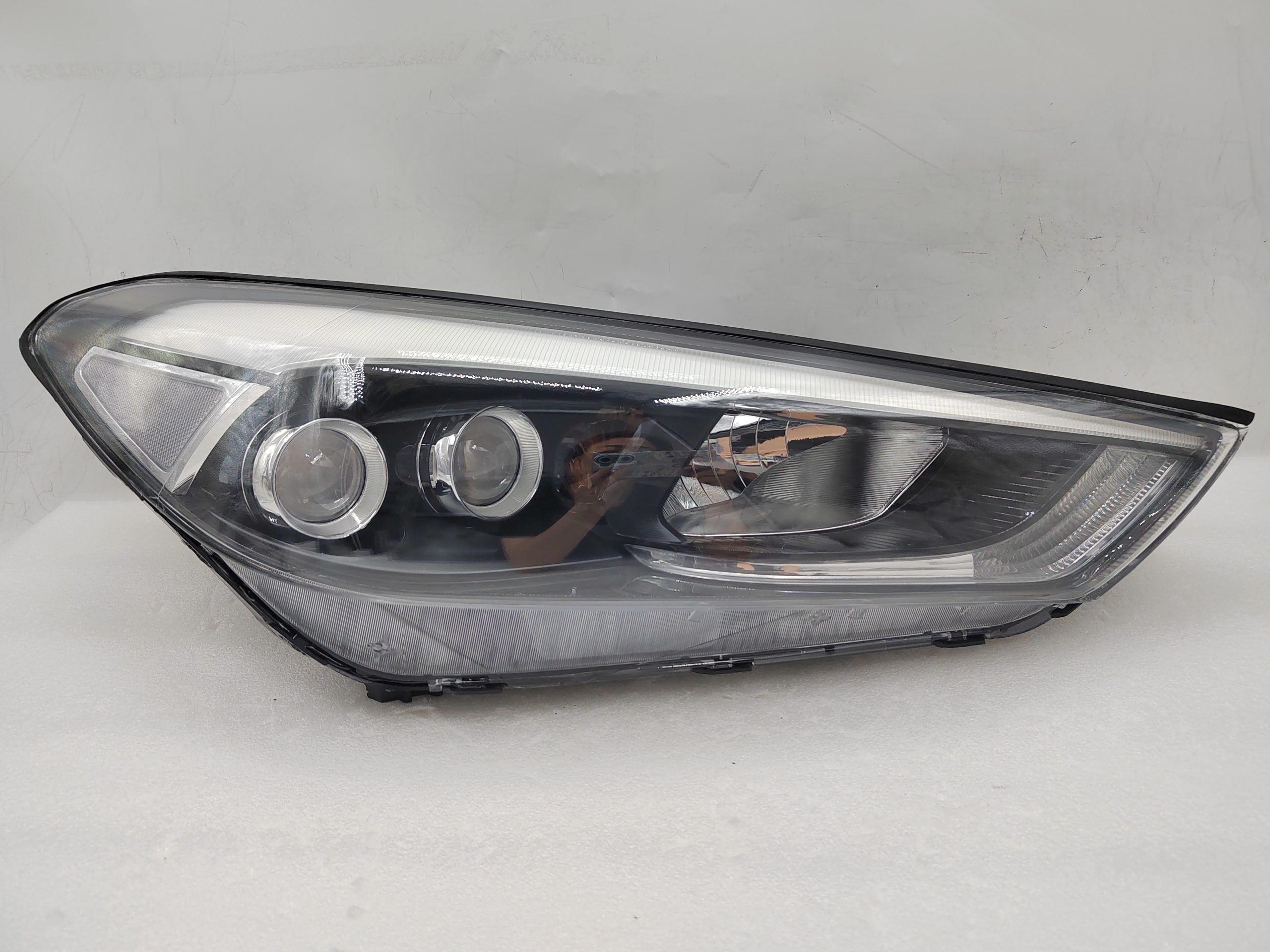 HYUNDAI TUCSON 2015-2017 LED R.H.S HEADLIGHT ASSEMBLY