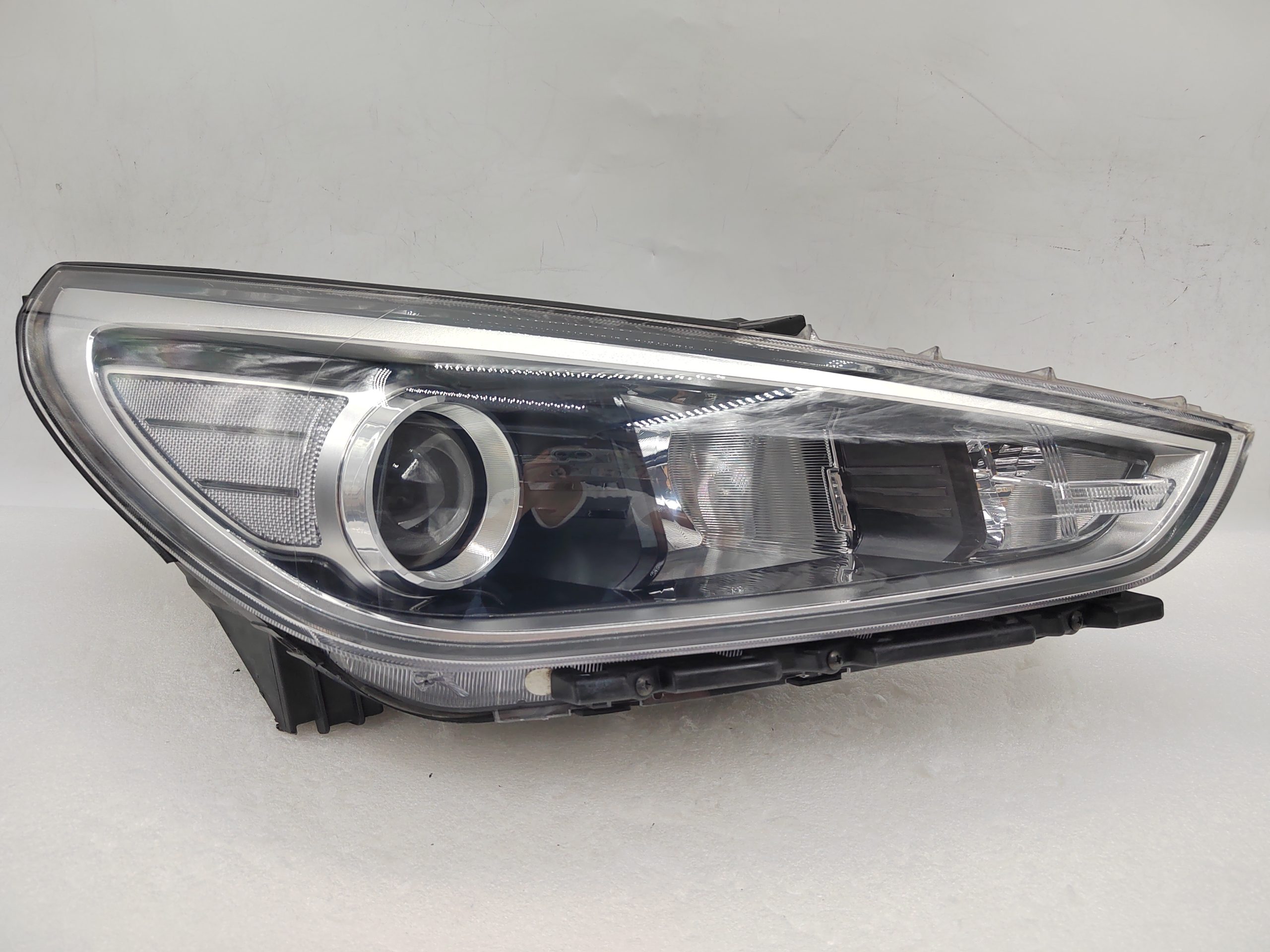 HYUNDAI I30 GO 2017-2019 HALOGEN R.H.S HEADLIGHT ASSEMBLY