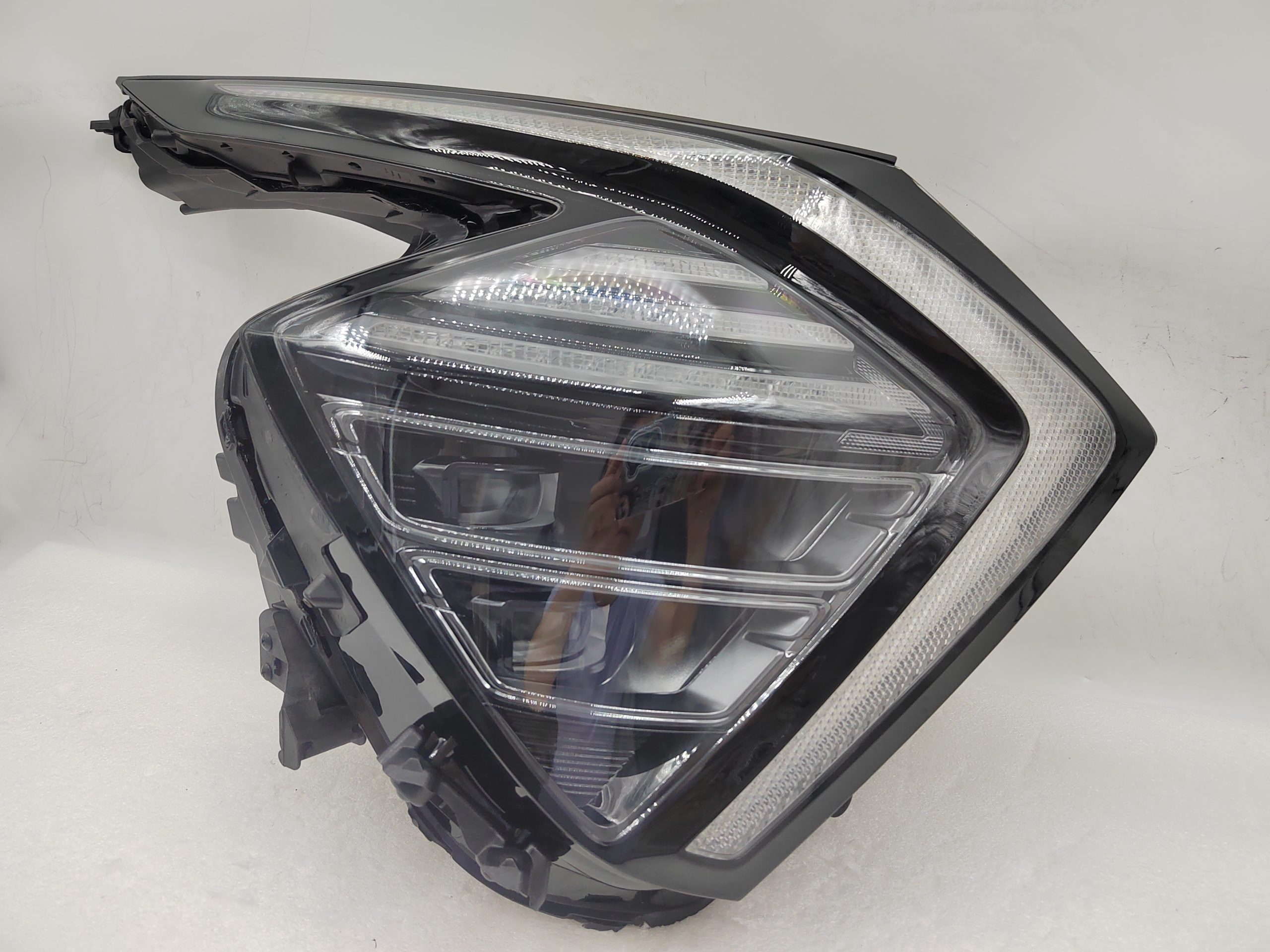 KIA SPORTAGE 2022-2024 LED R.H.S HEADLIGHT ASSEMBLY