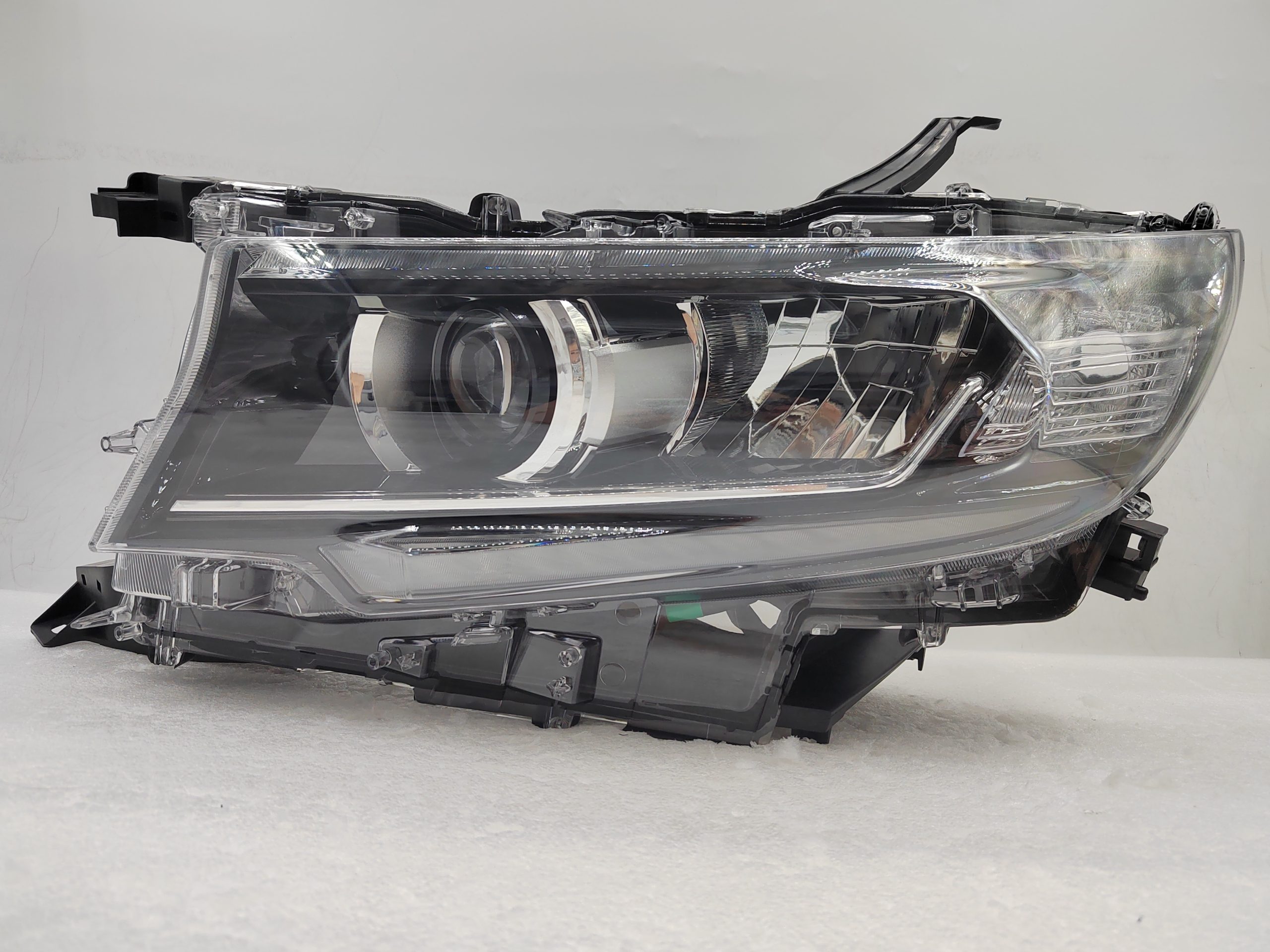 TOYOTA LANDCRUISER PRADO 150 GDJ150R 2018-2022 LED L.H.S HEADLIGHT ASSEMBLY