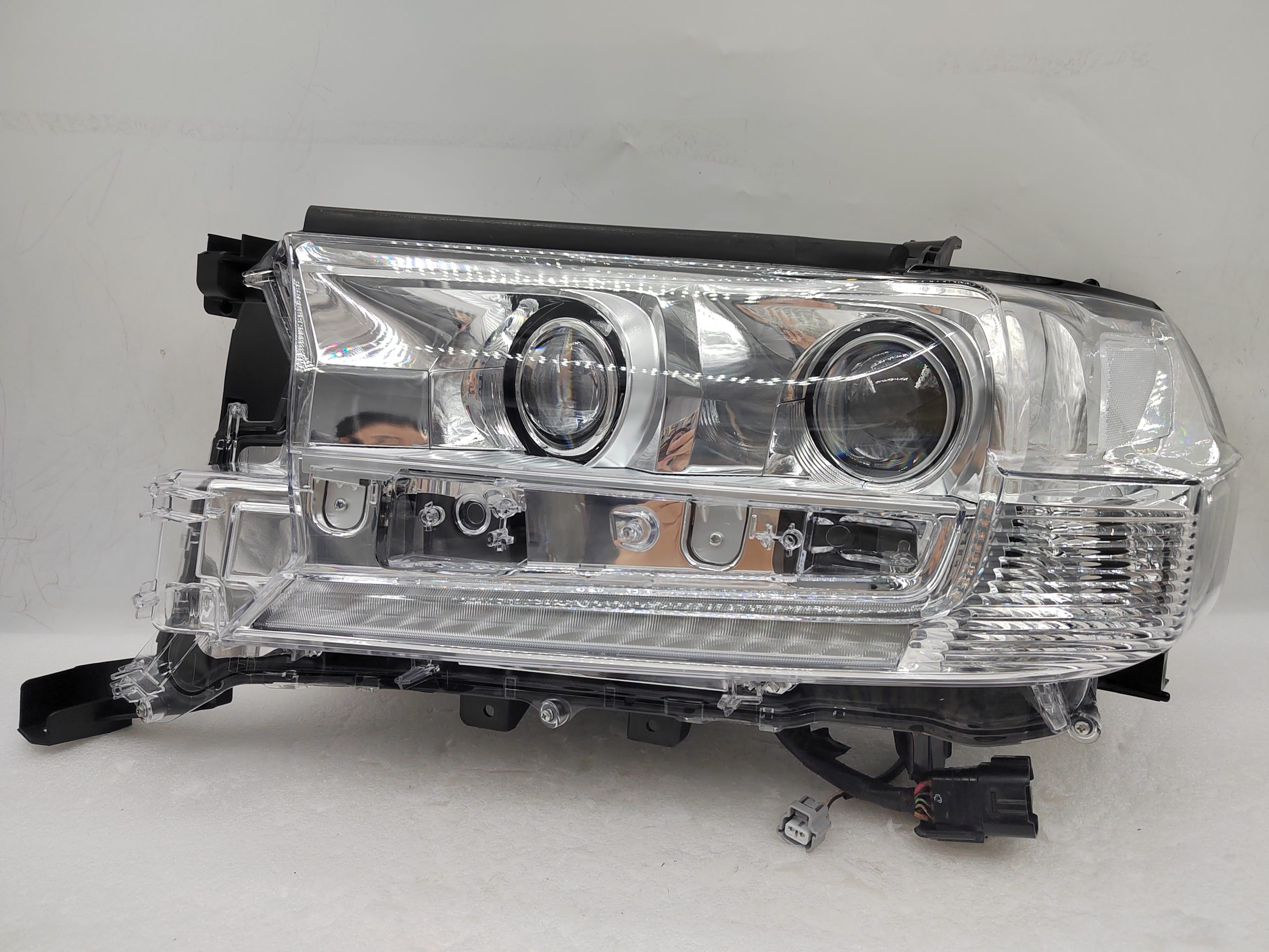 TOYOTA LANDCRUISER 200 SERIES VDJ200R 2016-2021 FULL LED L.H.S HEADLIGHT ASSEMBLY
