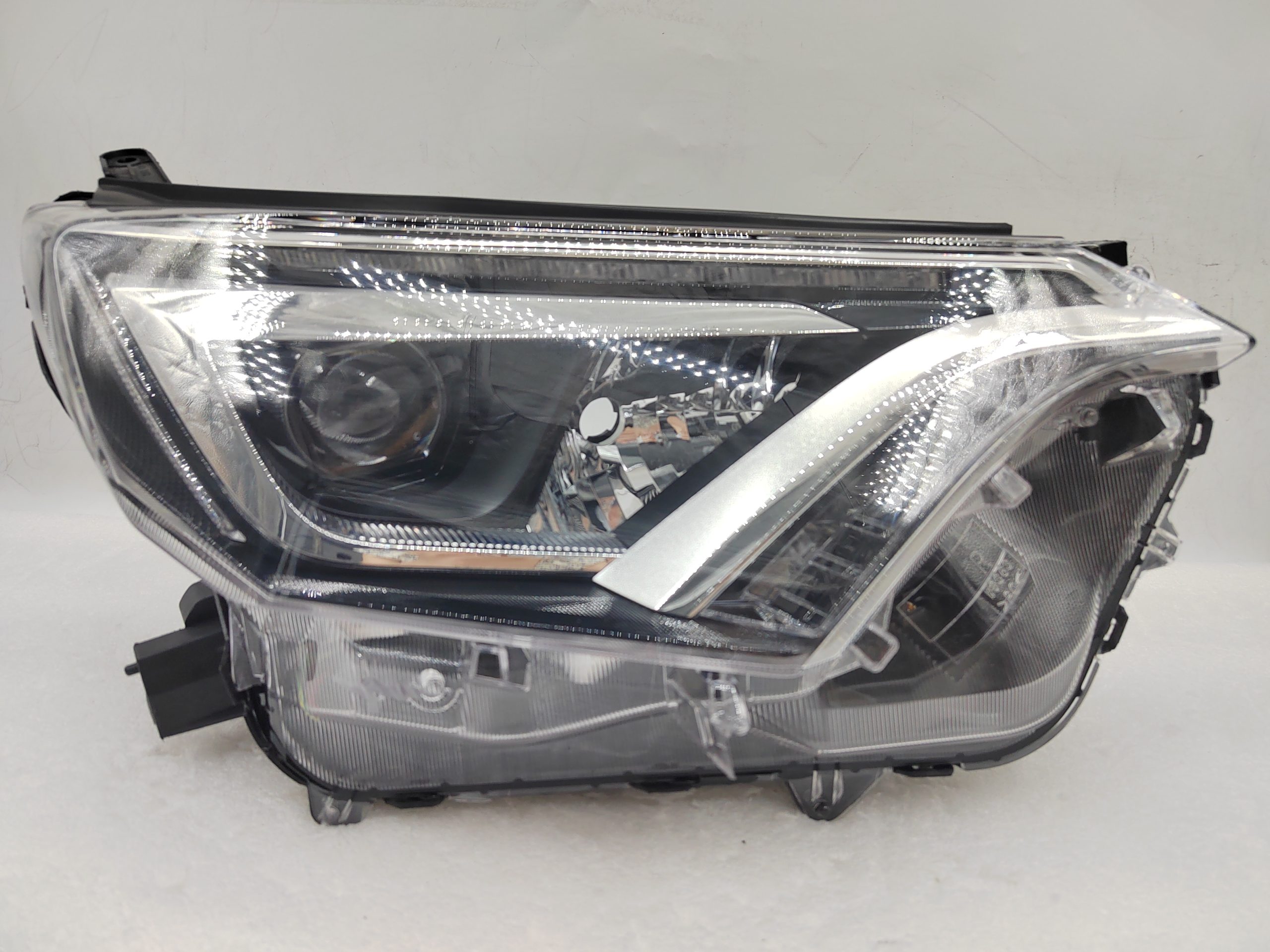 TOYOTA RAV4 4.5 XA40 2016-2018 LED R.H.S HEADLIGHT ASSEMBLY