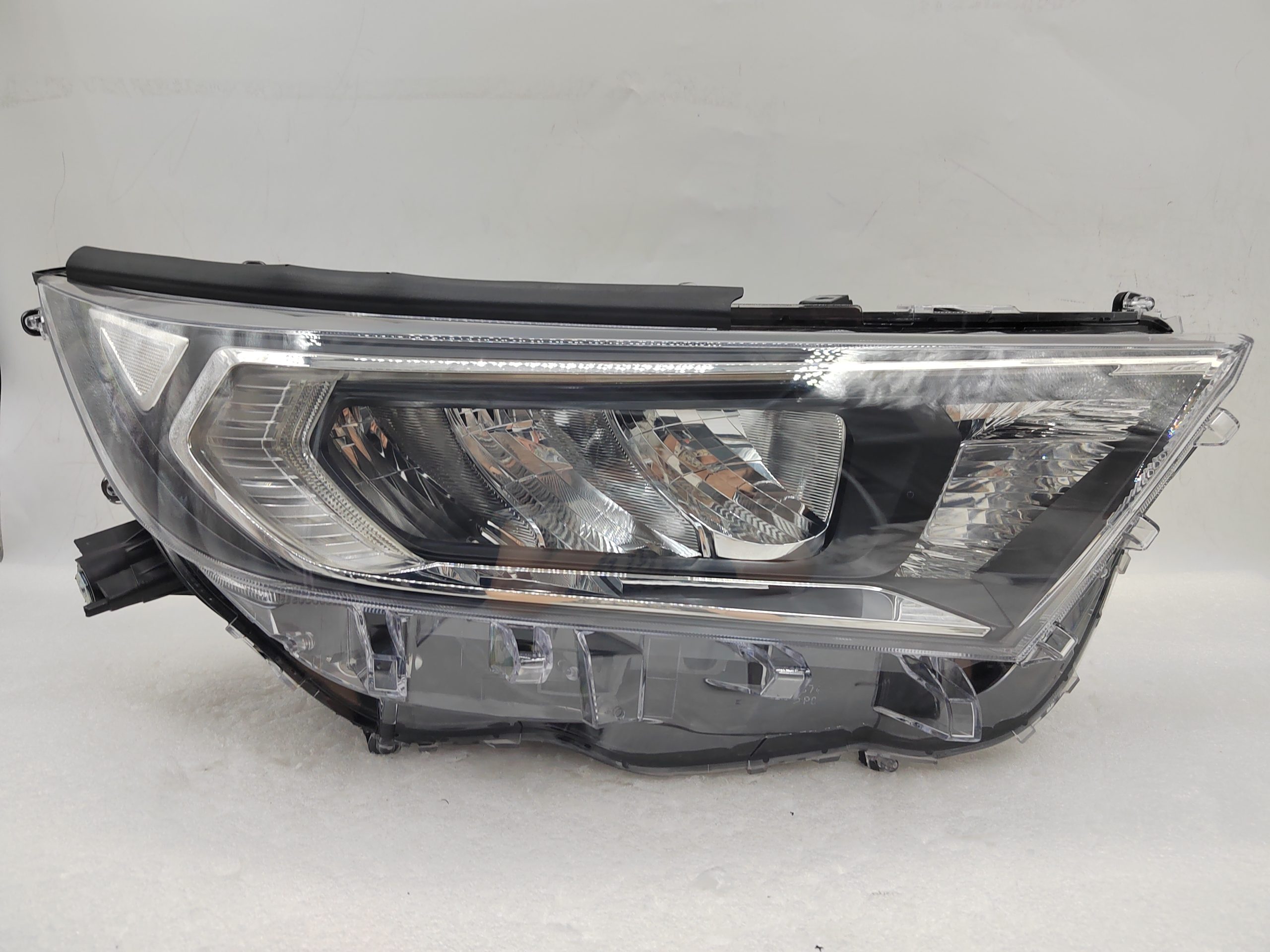 TOYOTA RAV4 V XA50 2019-2021 LED R.H.S HEADLIGHT ASSEMBLY