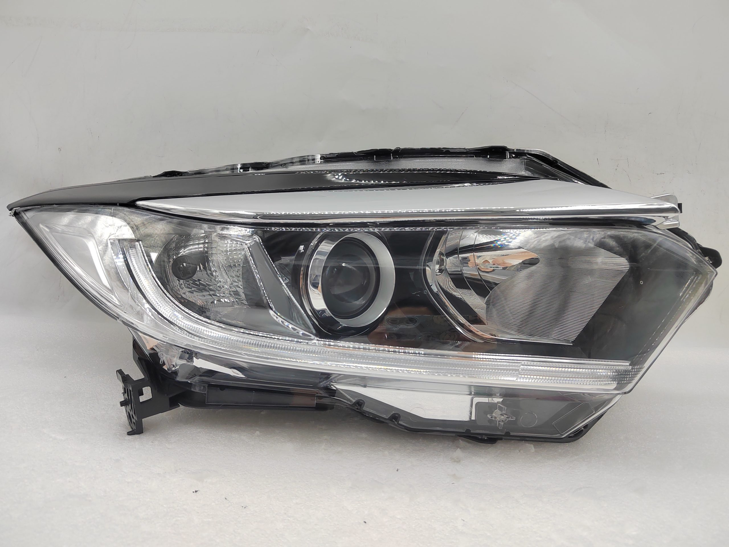 HONDA HR-V 2019-2021 HALOGEN R.H.S HEADLIGHT ASSEMBLY