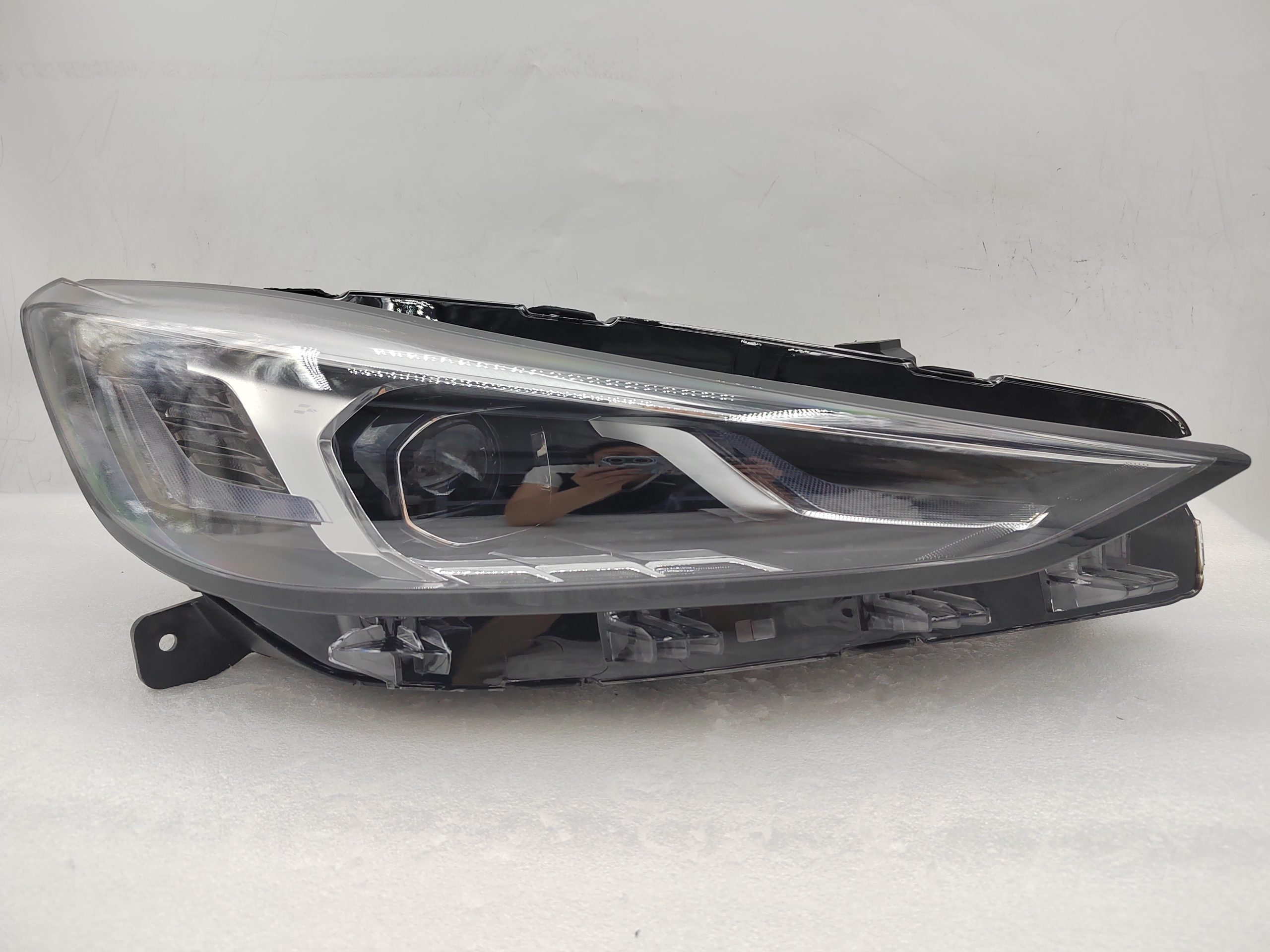 MG 5 GT 2023-2024 LED R.H.S HEADLIGHT ASSEMBLY