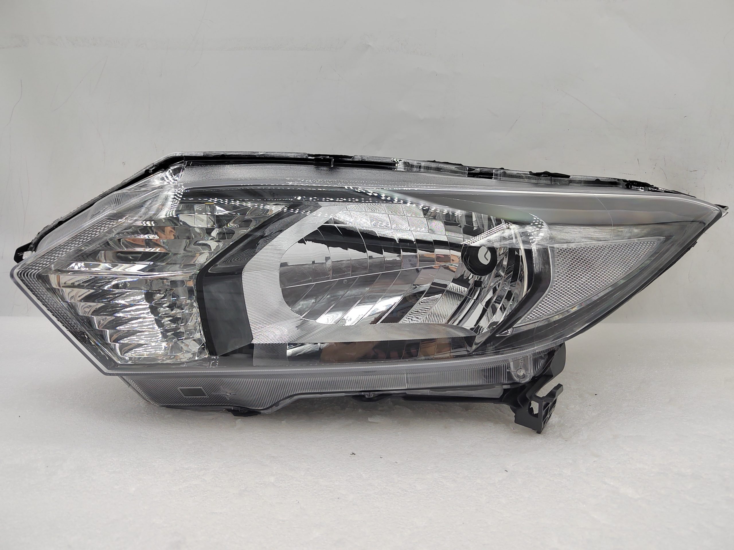 HONDA HR-V 2015-2018 HALOGEN L.H.S HEADLIGHT ASSEMBLY